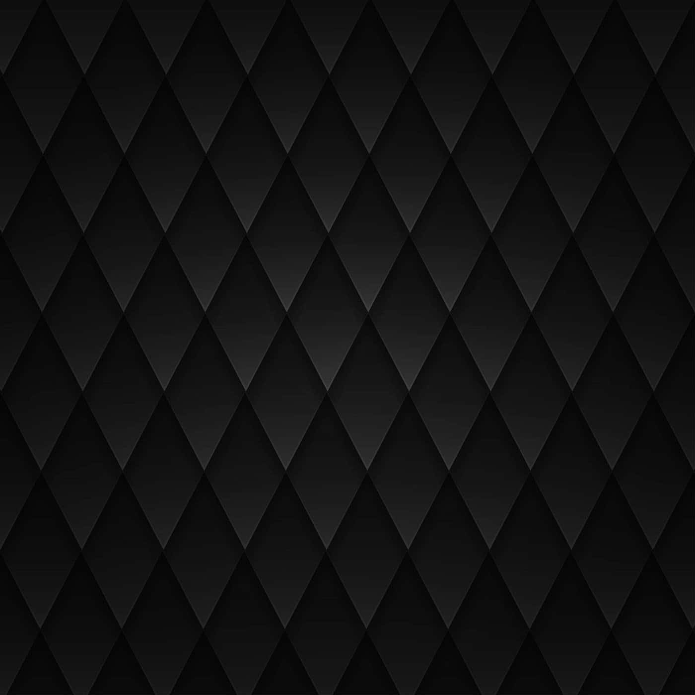 Black Pattern 桌布 壁紙 — 一款無縫黑色壁紙，帶有重複的鑽石圖案，透過柔和漸變營造出微妙的3D質感。