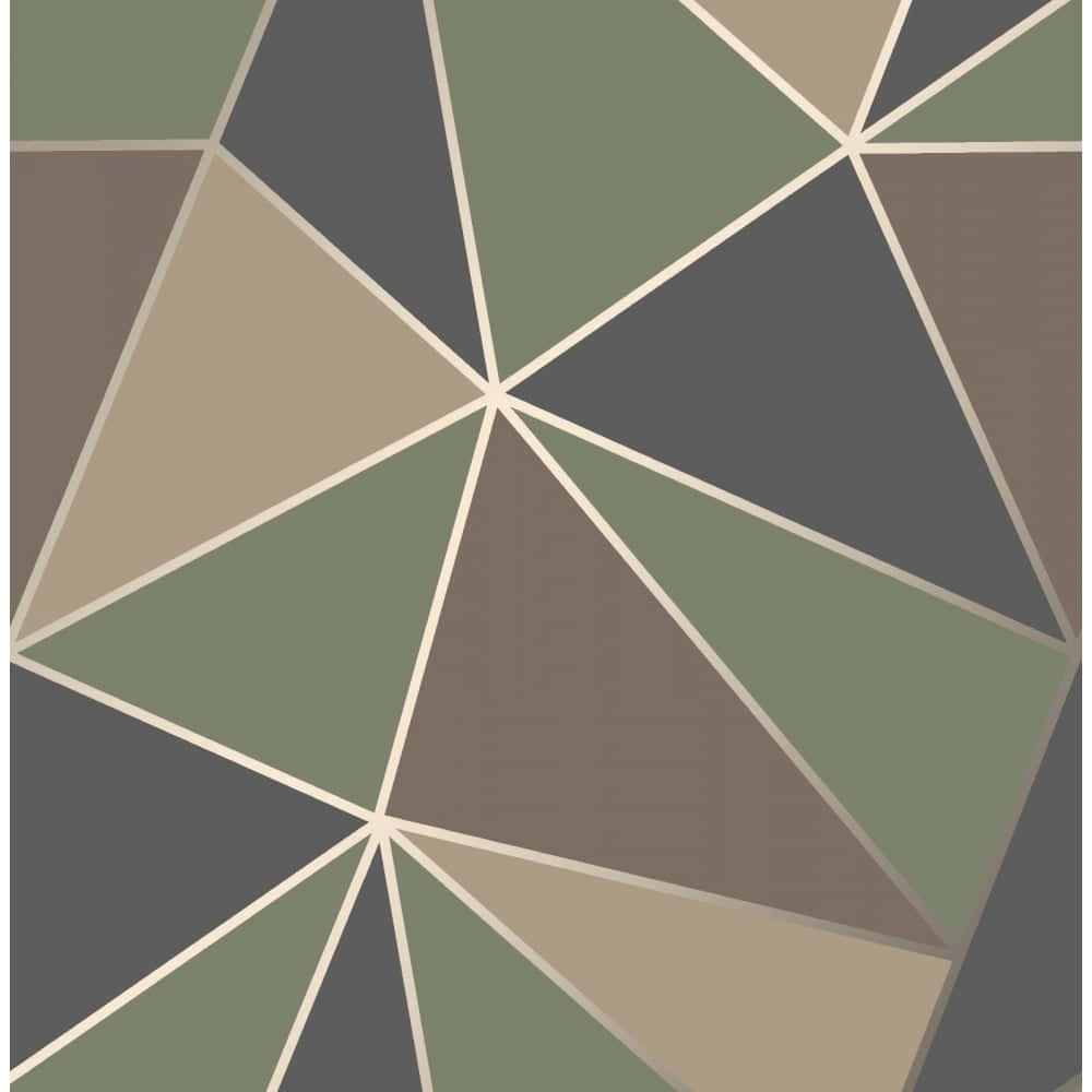 Green And Brown 桌布 壁紙 — 一款現代幾何圖案壁紙，以橄欖綠、鼠尾草灰、灰褐色和炭灰色等大地色調交織的三角形設計。