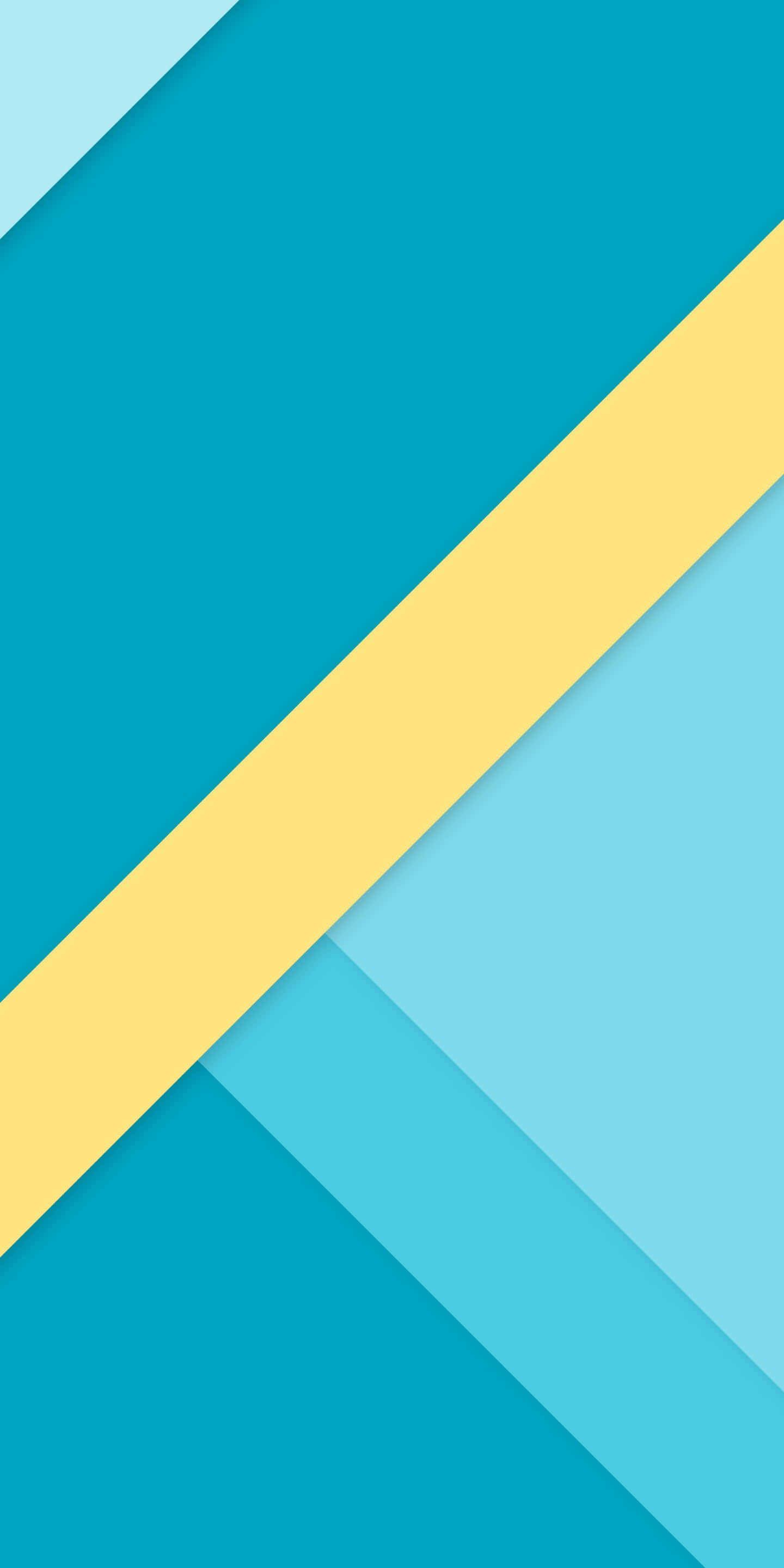 Android Material 桌布 壁紙 — 一款現代抽象壁紙，以柔和的天藍色為背景，搭配大膽的藍綠色和陽光黃色斜條紋。