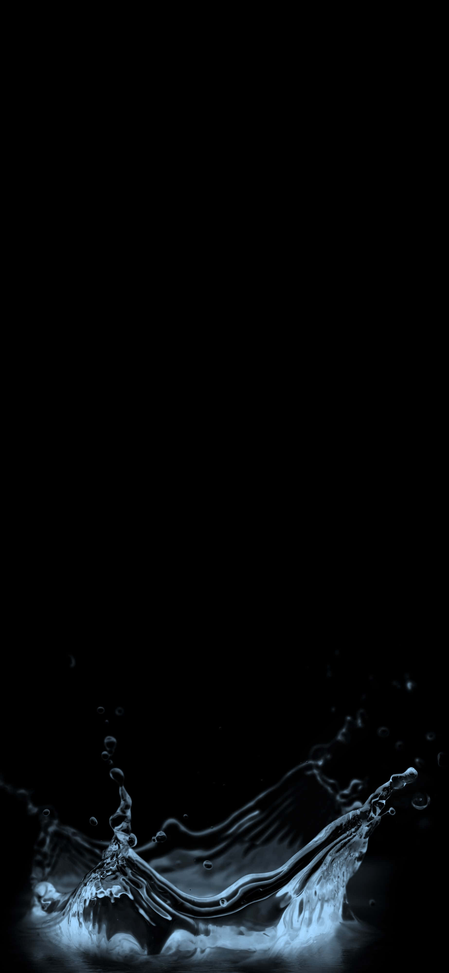 iPhone 11 Pro Black 桌布 壁紙 — 一滴冰凍的水滴在純黑色背景上優雅地劃出弧線，散發著冰冷的藍色光芒。