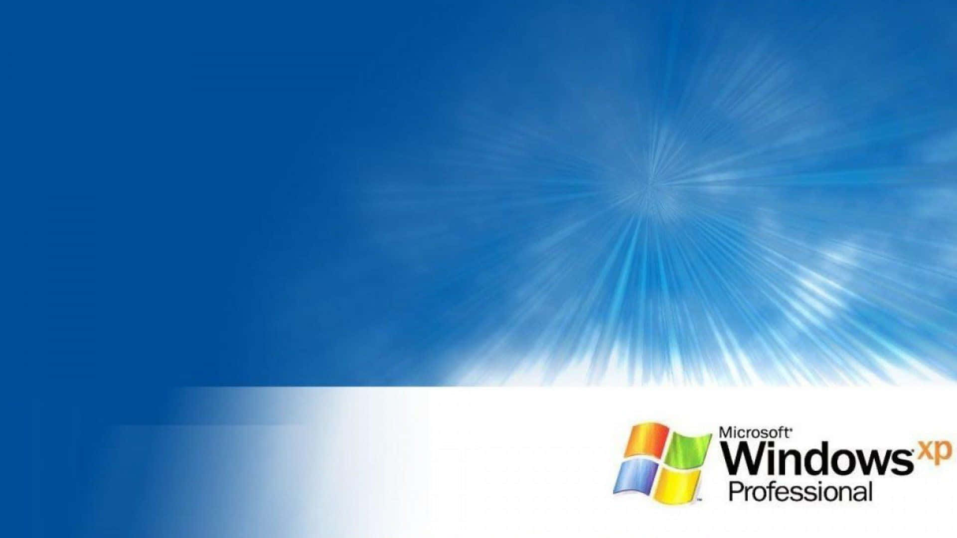  壁紙 — 一片燦爛的藍天，陽光射線在顯示 Microsoft Windows XP Professional 標誌的白色帶上方匯聚於一點。