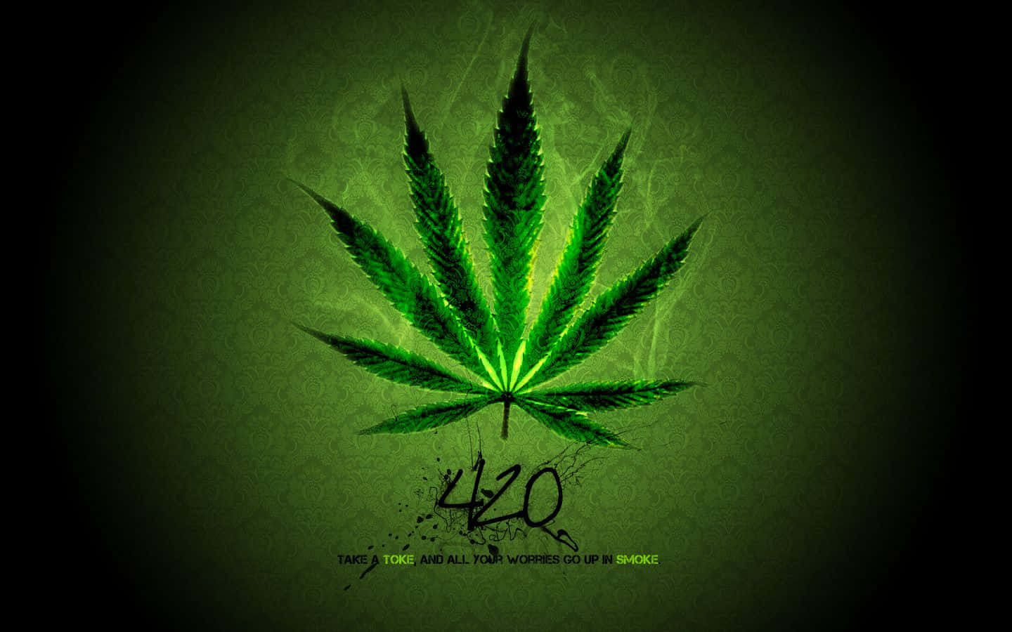 Weed Leaf 桌布 壁紙 — 一片發光的綠色大麻葉在深色紋理背景上散發光芒，帶有煙霧漩渦和下方的數字420。