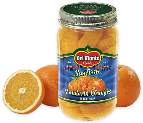 mandarin 桌布 壁紙 — 一玻璃罐Del Monte SunFresh糖水柑桔，周圍放著新鮮的完整和半個柳橙。