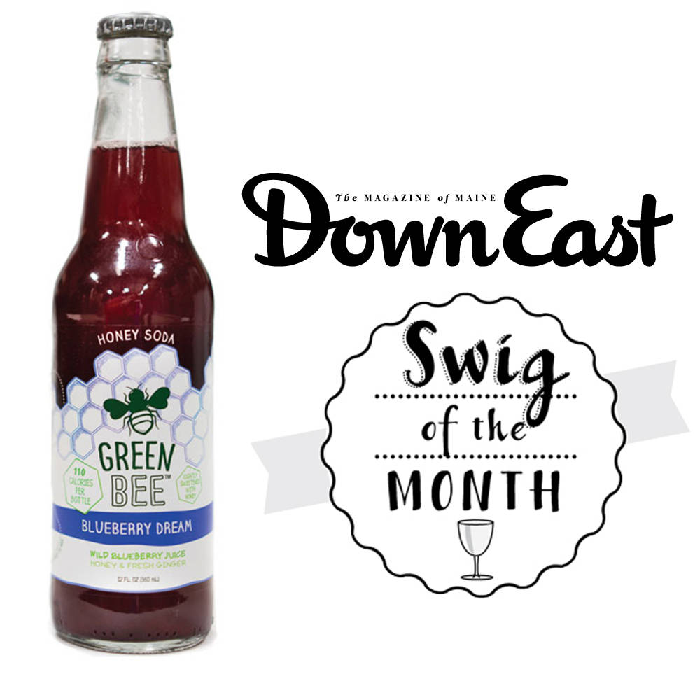 bottle 桌布 壁紙 — 一瓶 Green Bee Blueberry Dream 蜂蜜汽水玻璃瓶，旁邊是 DownEast Magazine 的「Swig of the Month」圖案。