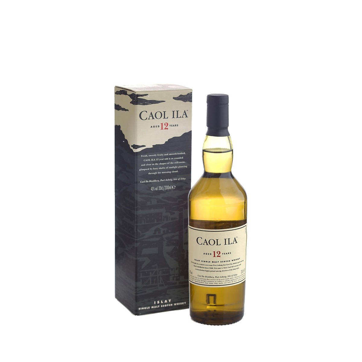 alcohol 桌布 壁紙 — 一瓶Caol Ila 12年單一麥芽蘇格蘭威士忌，旁邊放著它的盒子，背景是乾淨的白色。