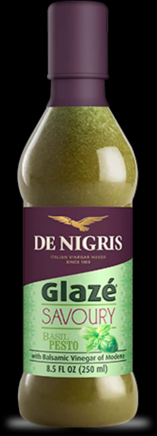 Sauce 桌布 壁紙 — 一瓶De Nigris Glazé Savoury Basil Pesto釉面醬，搭配摩德納香醋，立在黑色背景前。