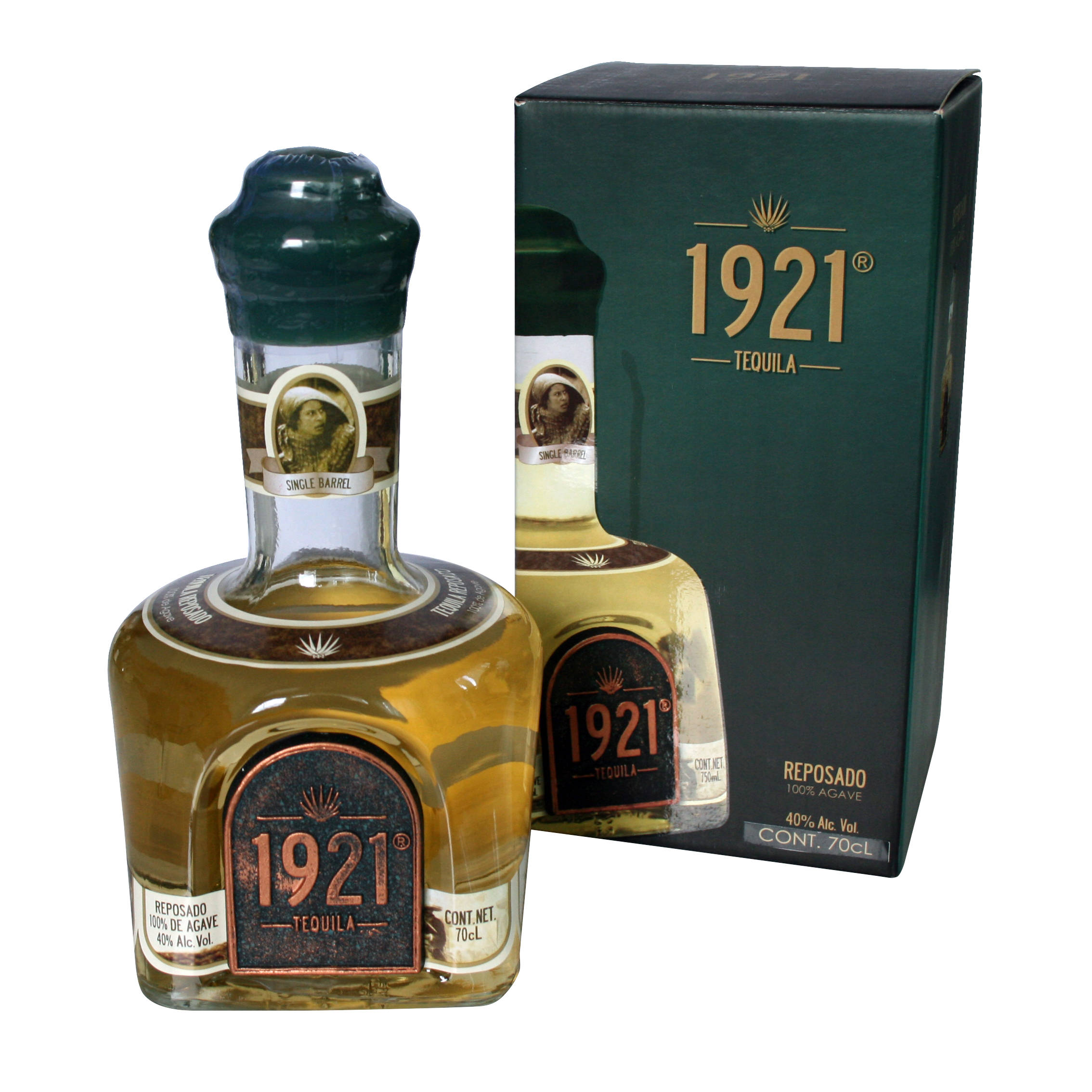drinks 桌布 壁紙 — 一瓶清澈玻璃瓶裝的1921 Reposado龍舌蘭酒，琥珀色液體，旁邊是其深綠色品牌盒子，背景為白色。