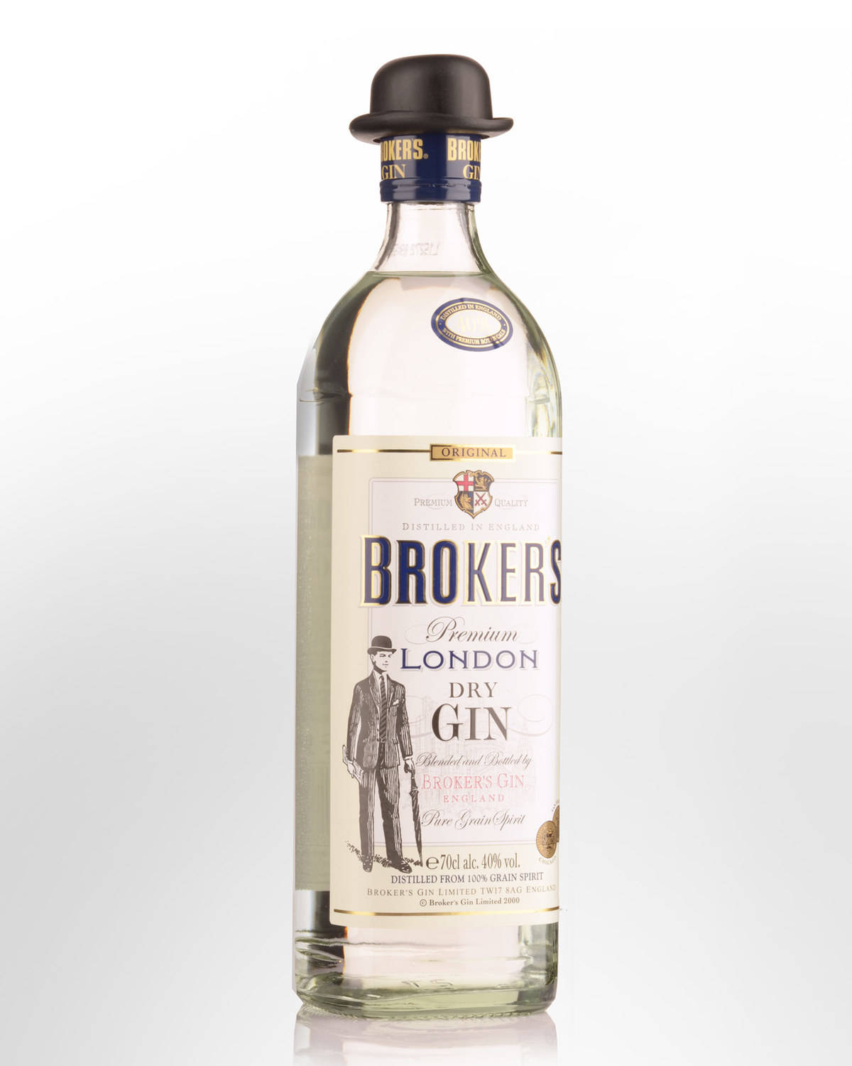 bottle 桌布 壁紙 — 一瓶清澈的玻璃瓶裝 Brokers Premium London Dry Gin 置中於柔和的白色漸變背景上，帶有微妙的倒影。