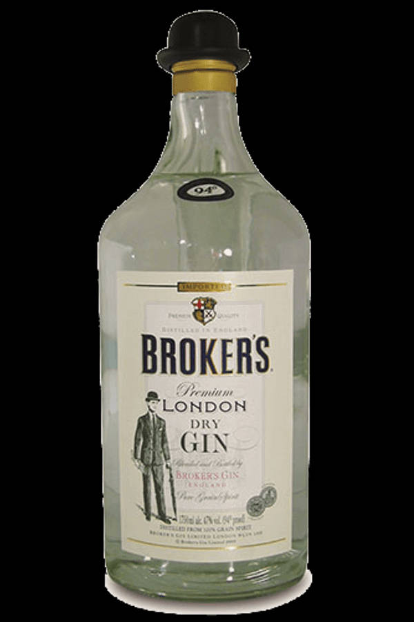 Drink 桌布 壁紙 — 一瓶清澈的玻璃瓶裝 Broker's Premium London Dry Gin，帶有黑色圓頂硬禮帽瓶塞和復古標籤，標籤上有一位穿西裝的男士。