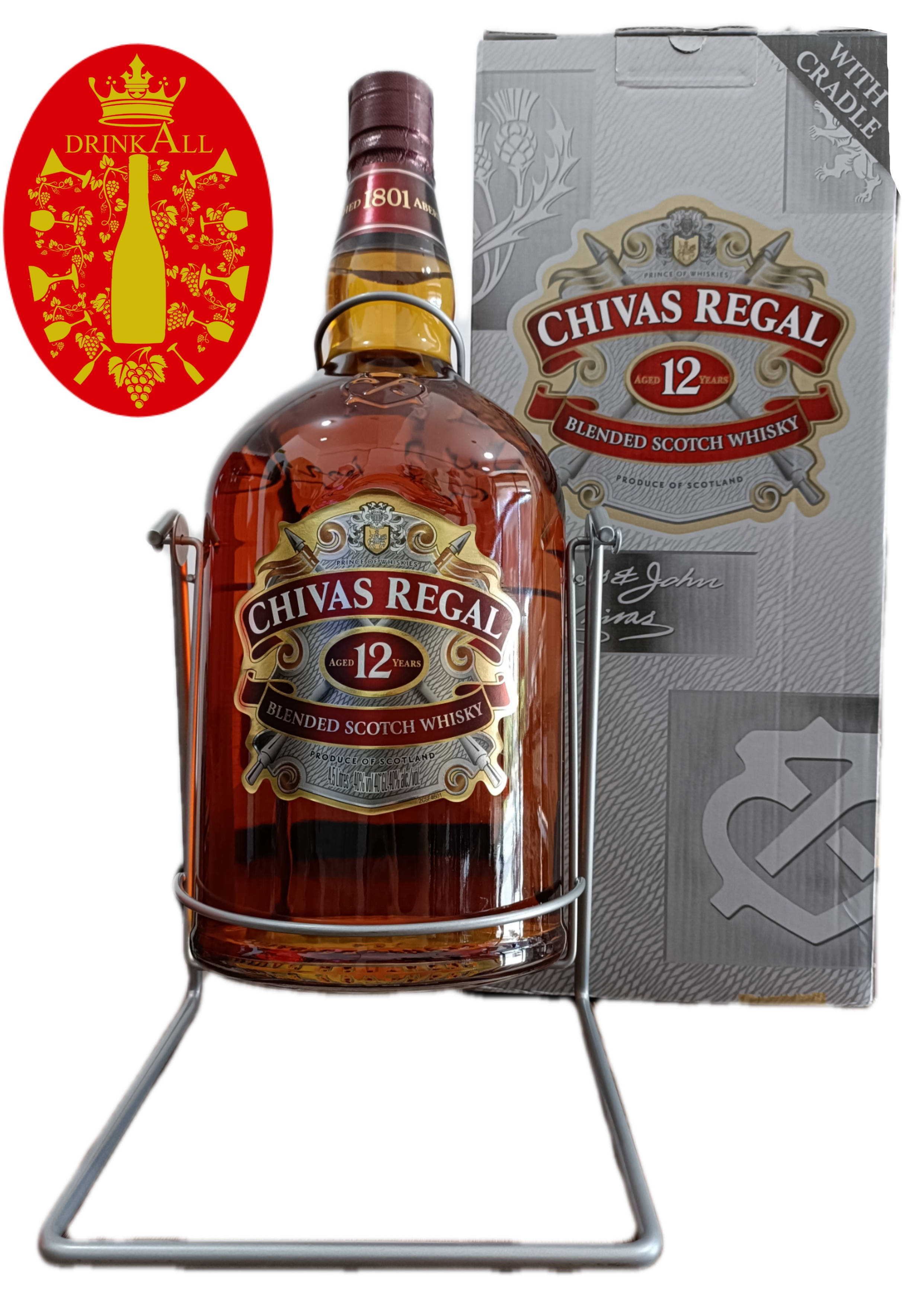 alcohol 桌布 壁紙 — 一瓶芝華士12年調和蘇格蘭威士忌，放在金屬支架上，旁邊是帶有紅色「DrinkAll」標誌的銀色盒子。