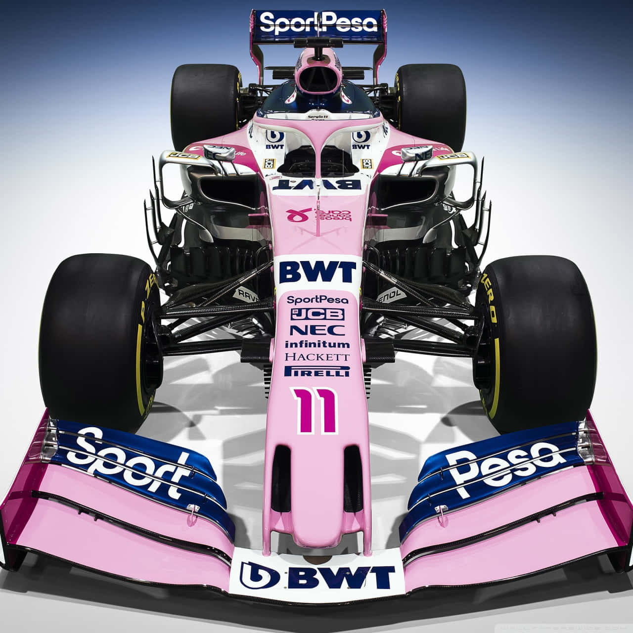F1 2019 壁紙 桌布 壁紙 — 一級方程式賽車粉藍色正面視圖，車身號碼11，贊助商標誌，背景為工作室漸變色。