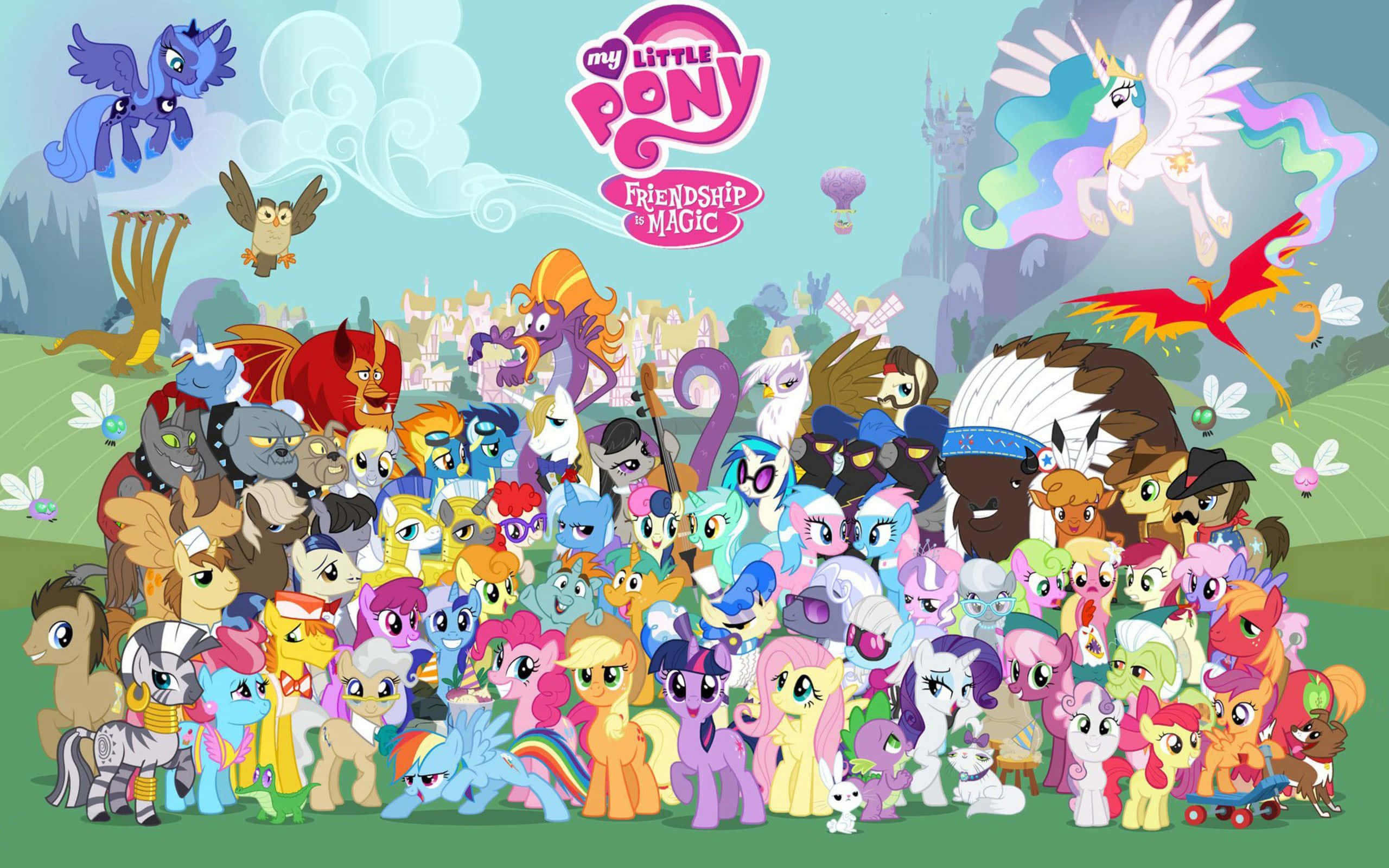 pony 桌布 壁紙 — 一群充滿活力的My Little Pony角色在奇幻的天空下聚集在色彩繽紛的幻想風景中。