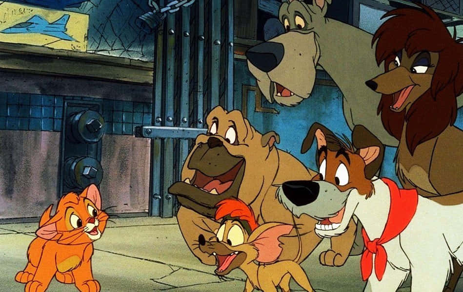 oliver and company 桌布 壁紙 — 一群動畫狗和一隻貓站在一條骯髒的小巷裡，周圍有鐵絲網圍欄和工業管道。