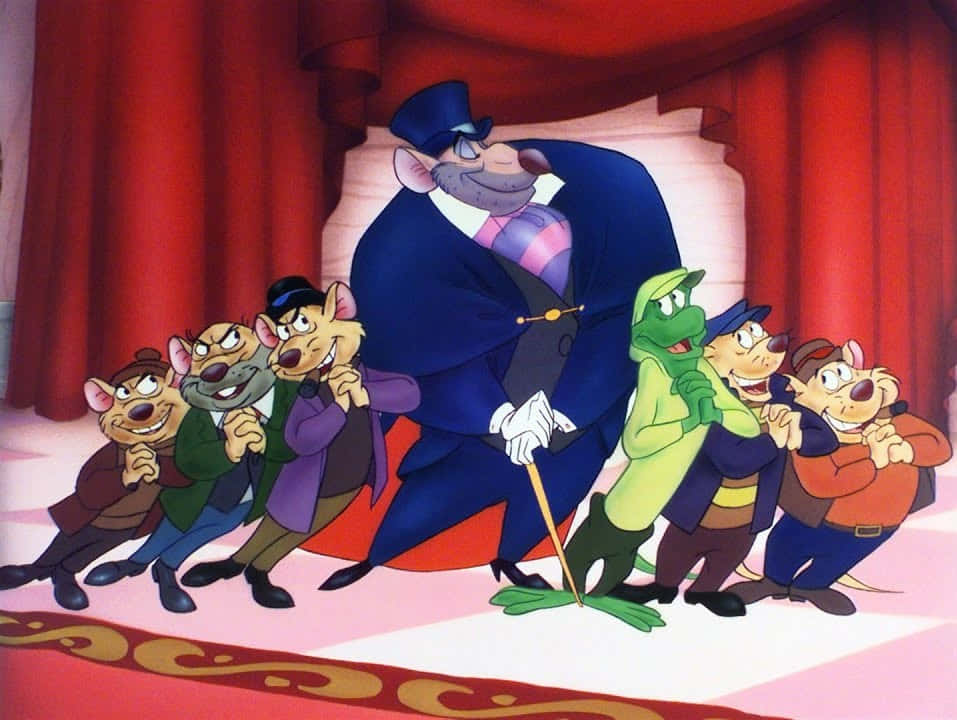 The Great Mouse Detective 桌布 壁紙 — 一群動畫老鼠和一隻青蛙穿著正式服裝，自信地站在舞台上有紅色窗簾的後面。