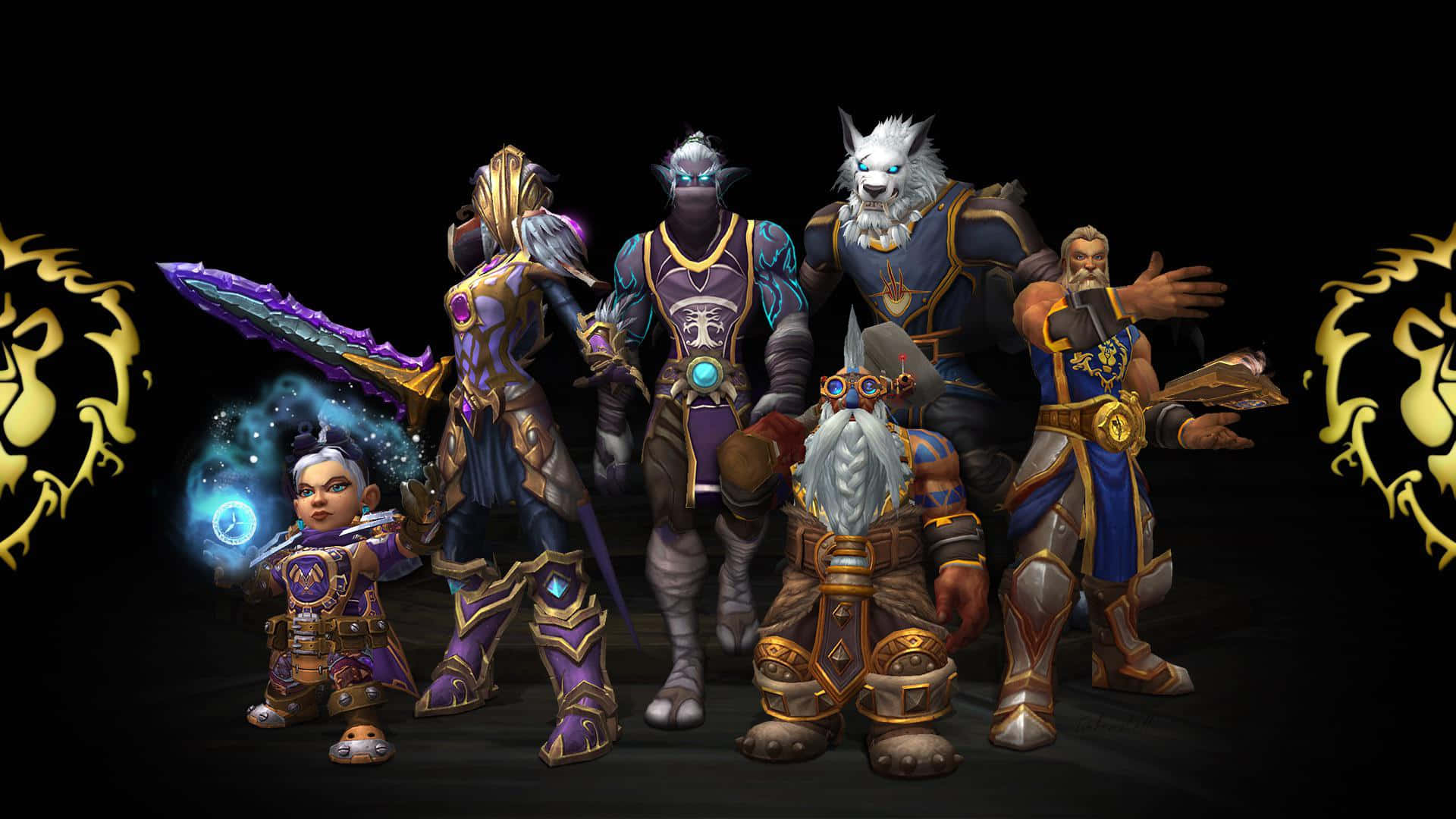 World Of Warcraft Races 桌布 壁紙 — 一群穿著華麗盔甲的奇幻冒險者自信地站在黑暗背景前，背景有發光的金色徽章。