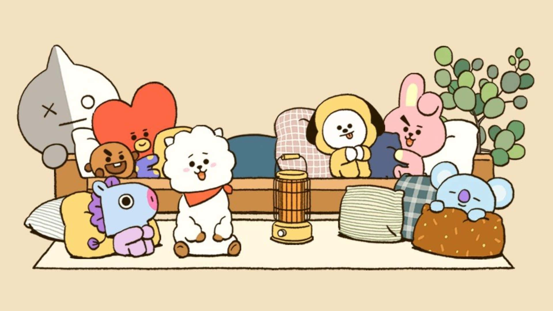 BT21 桌布 壁紙 — 一群舒適的卡通動物朋友在溫暖的米色房間裡，躺在沙發和地板上，周圍有枕頭、植物和燈籠。
