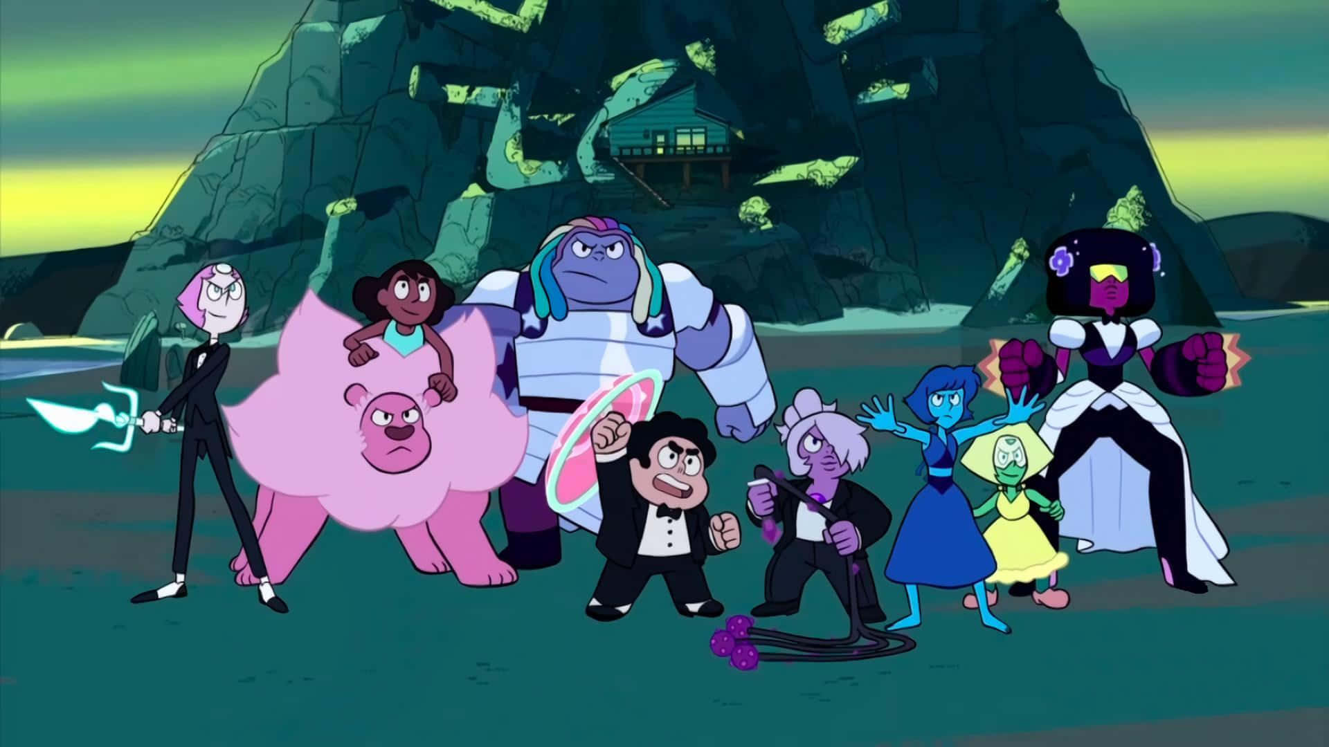 Steven Universe iPad 桌布 壁紙 — 一群色彩繽紛的動畫角色穿著正式服裝，在黃昏時分站在發光的綠色懸崖前。