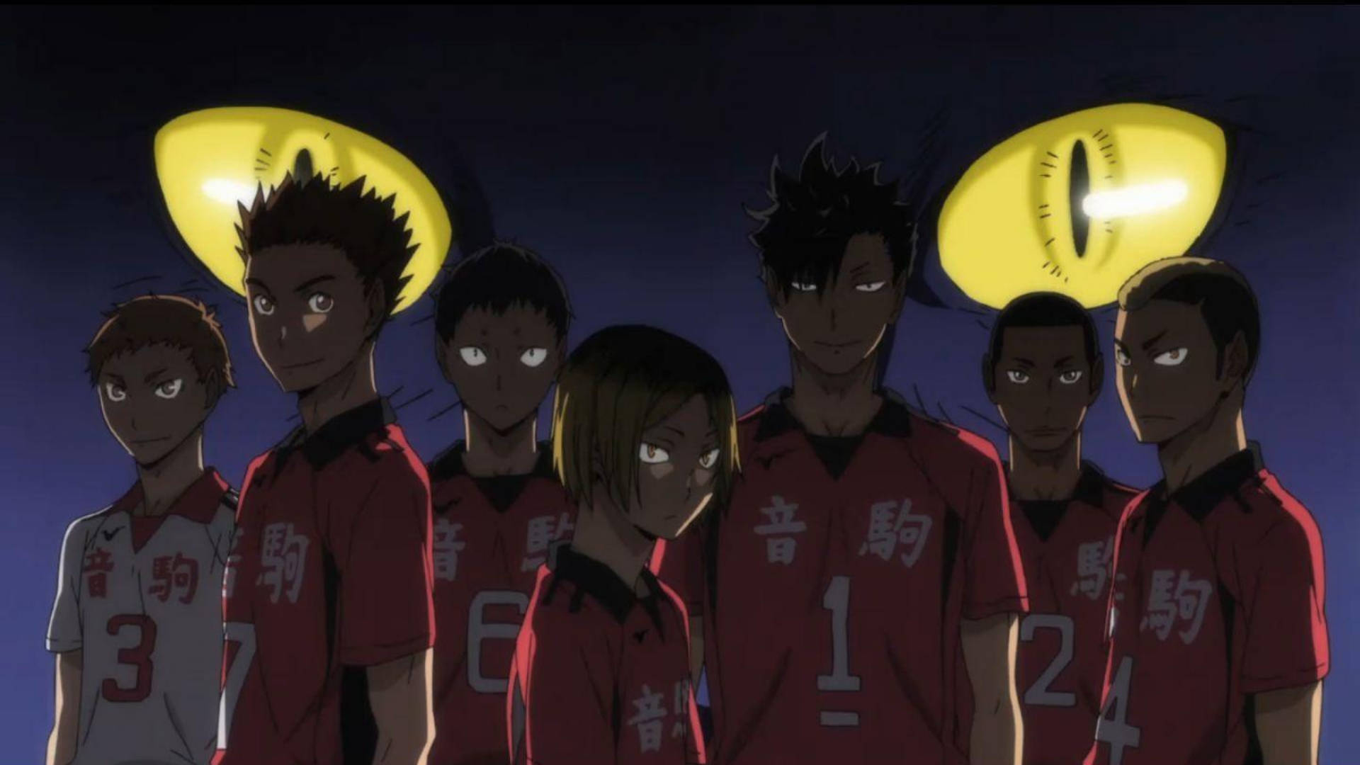 Kenma Kozume 桌布 壁紙 — 一群身穿紅色球衣的動漫排球運動員站在黑暗夜空中發光的黃色眼睛下。