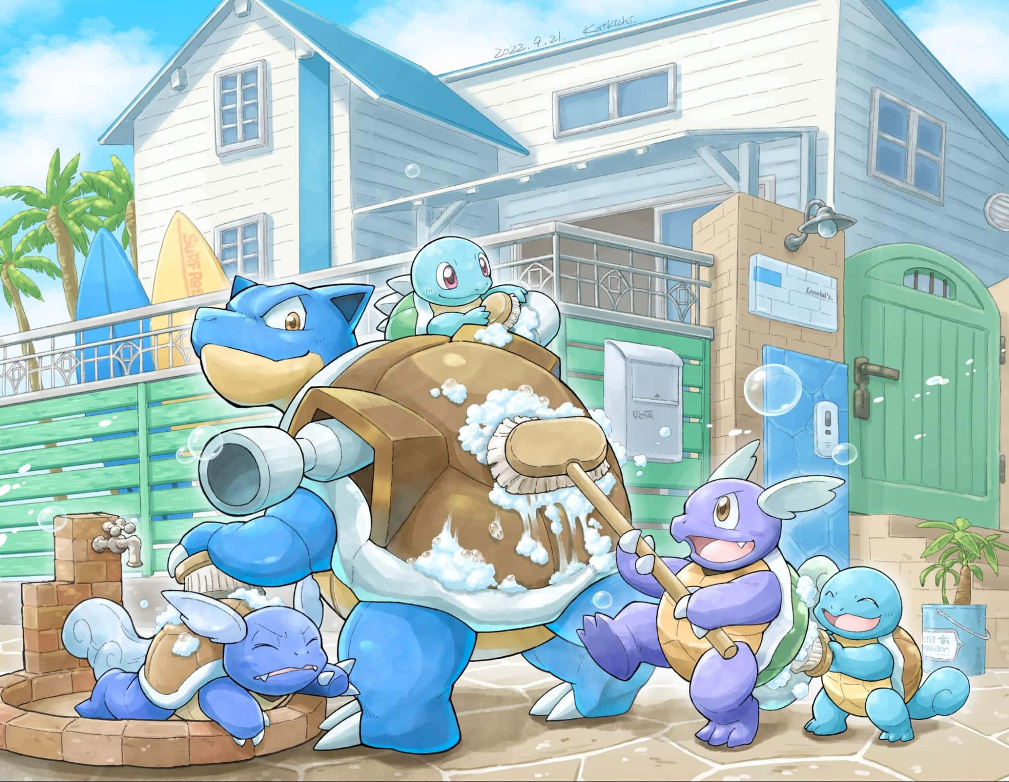 Squirtle 桌布 壁紙 — 一群開心的寶可夢，包括水箭龜和傑尼龜，在陽光明媚的海邊小鎮快樂地清洗一個巨大的烏龜雕像。