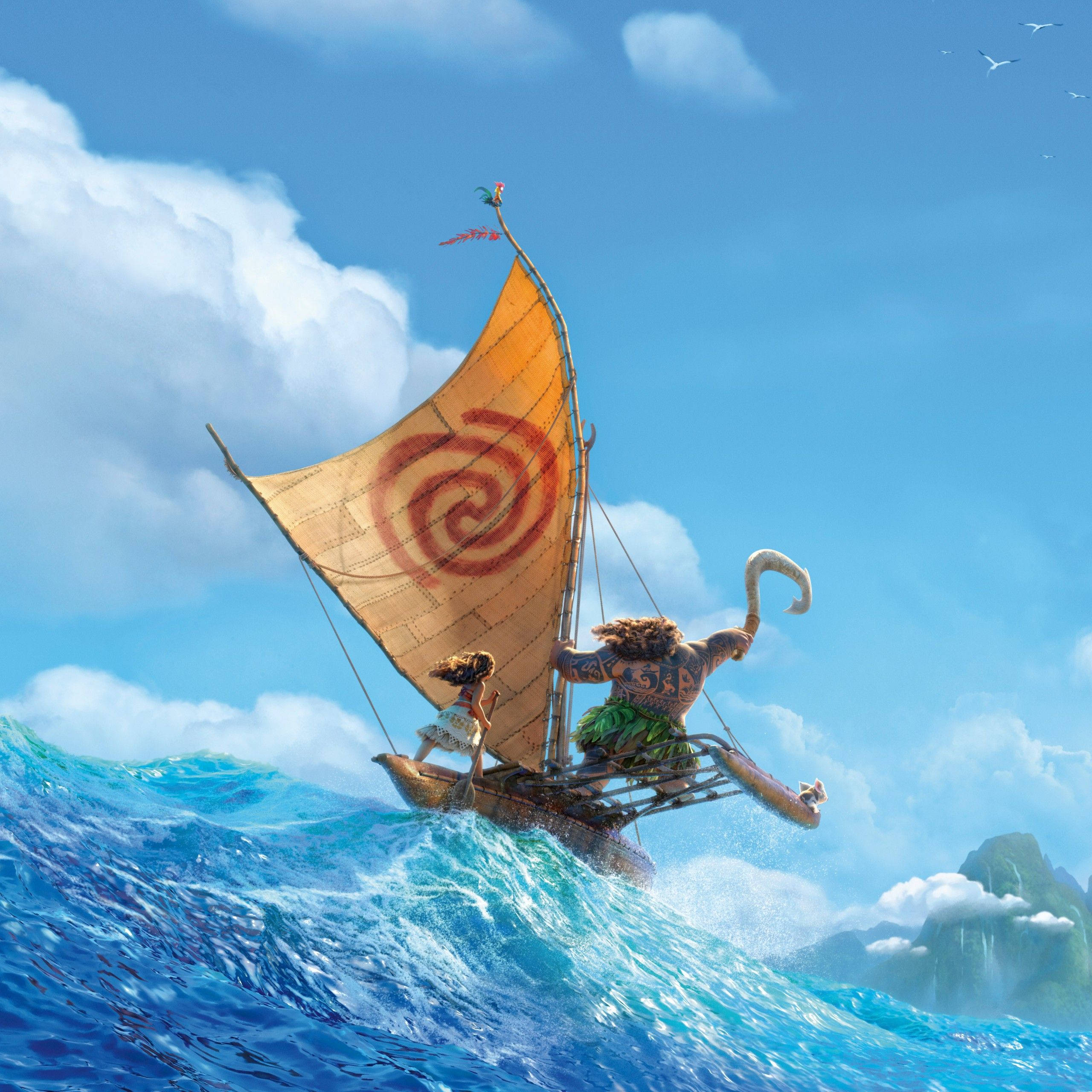 Moana 桌布 壁紙 — 一艘充滿活力的動畫帆船，帶有螺旋標誌，在明亮的藍天下劃過碧綠色的波浪，遠處有綠色的島嶼。