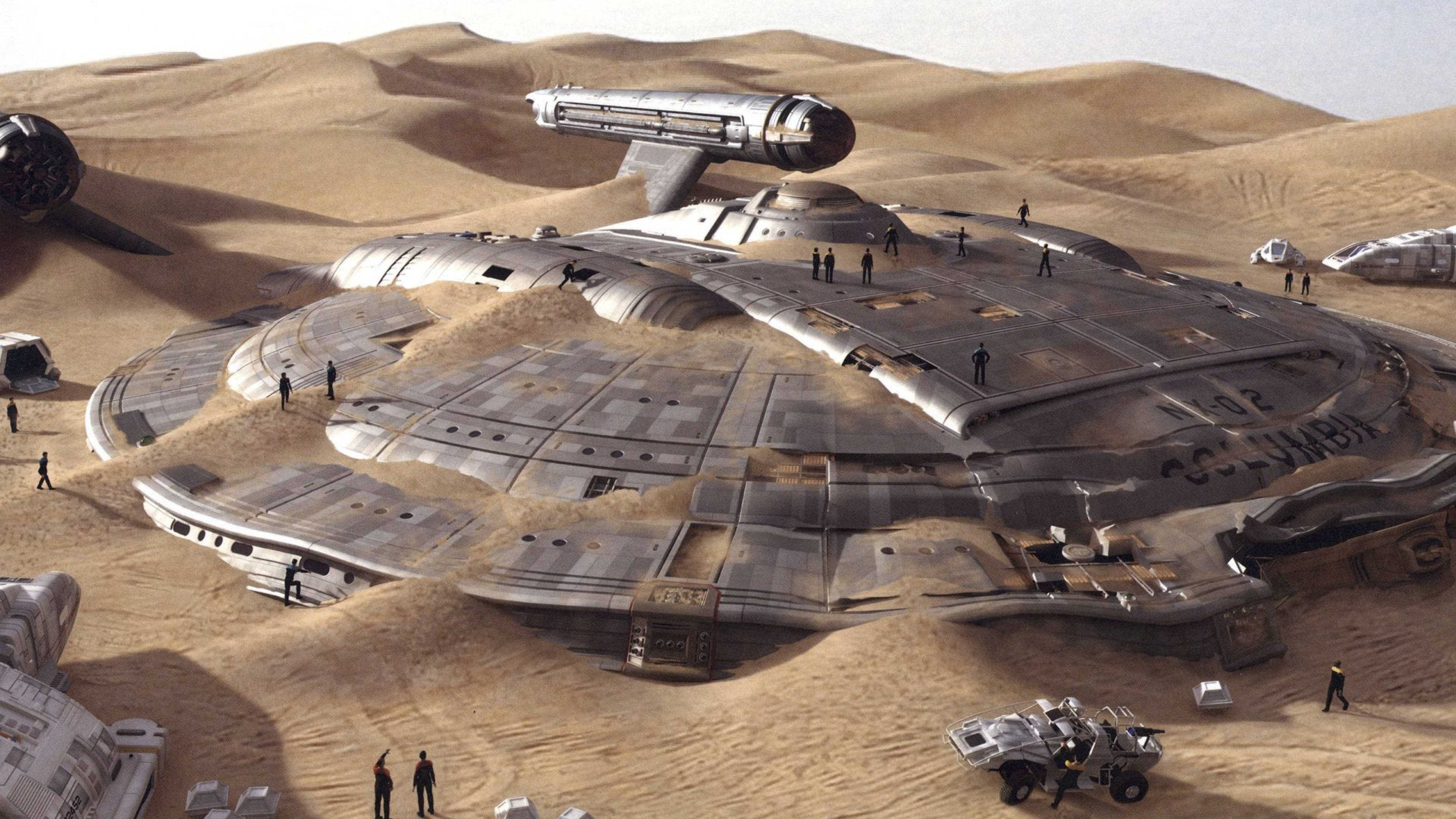 Starship 桌布 壁紙 — 一艘巨大的墜毀太空船埋在沙漠中，有微小的人物在探索其殘骸。