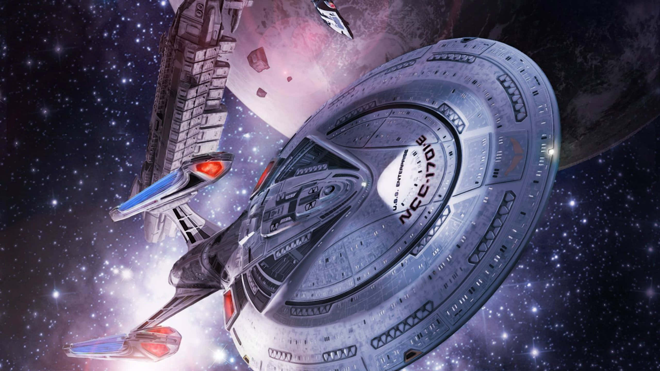 Star Trek Enterprise 桌布 壁紙 — 一艘帶有NCC-1701徽章的詳細星艦在粉紅色行星附近航行，穿過星場，周圍有漂浮的碎片。