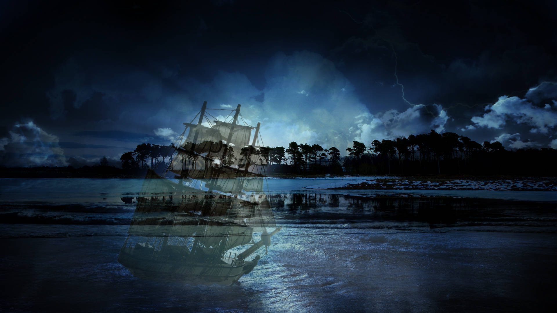 Ghost Ship 桌布 壁紙 — 一艘幽靈船在閃電交加的夜空下航行於波濤洶湧的海面上，背景是黑暗的森林輪廓。