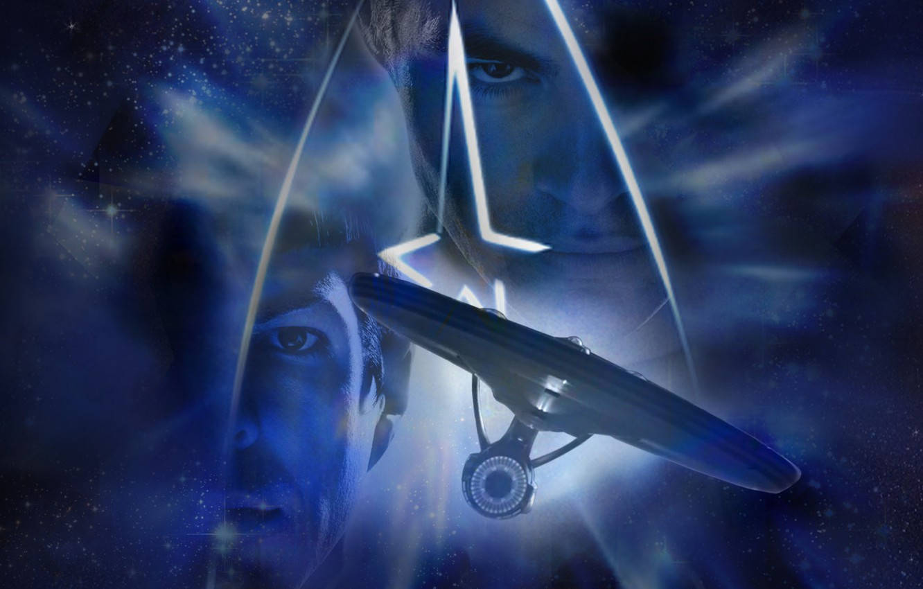 Spock 桌布 壁紙 — 一艘星艦在宇宙背景下發光，兩個面孔以藍光重疊。