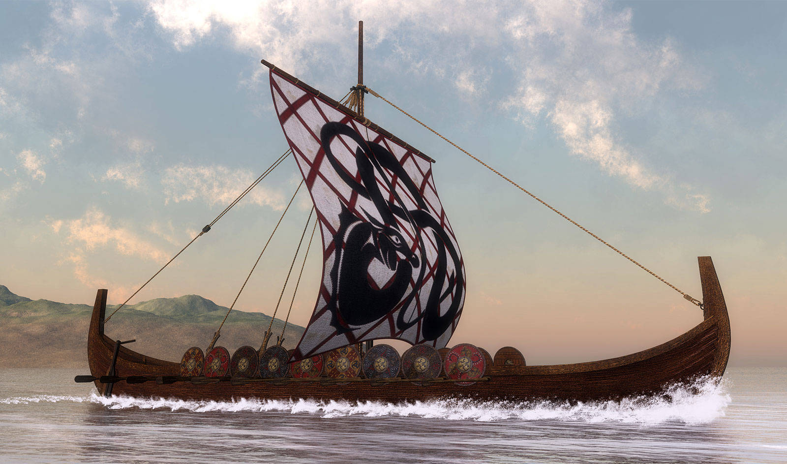 Viking Ship 桌布 壁紙 — 一艘維京長船，船帆上有龍頭圖案，在日落時分滑過平靜的水面，背景是遠山。