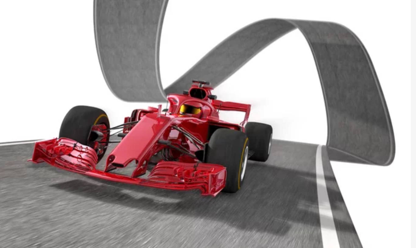 F1 桌布 壁紙 — 一輛亮紅色的F1賽車在彎曲的瀝青賽道上疾馳，賽道上有抽象的灰色拱門，背景是純白色。
