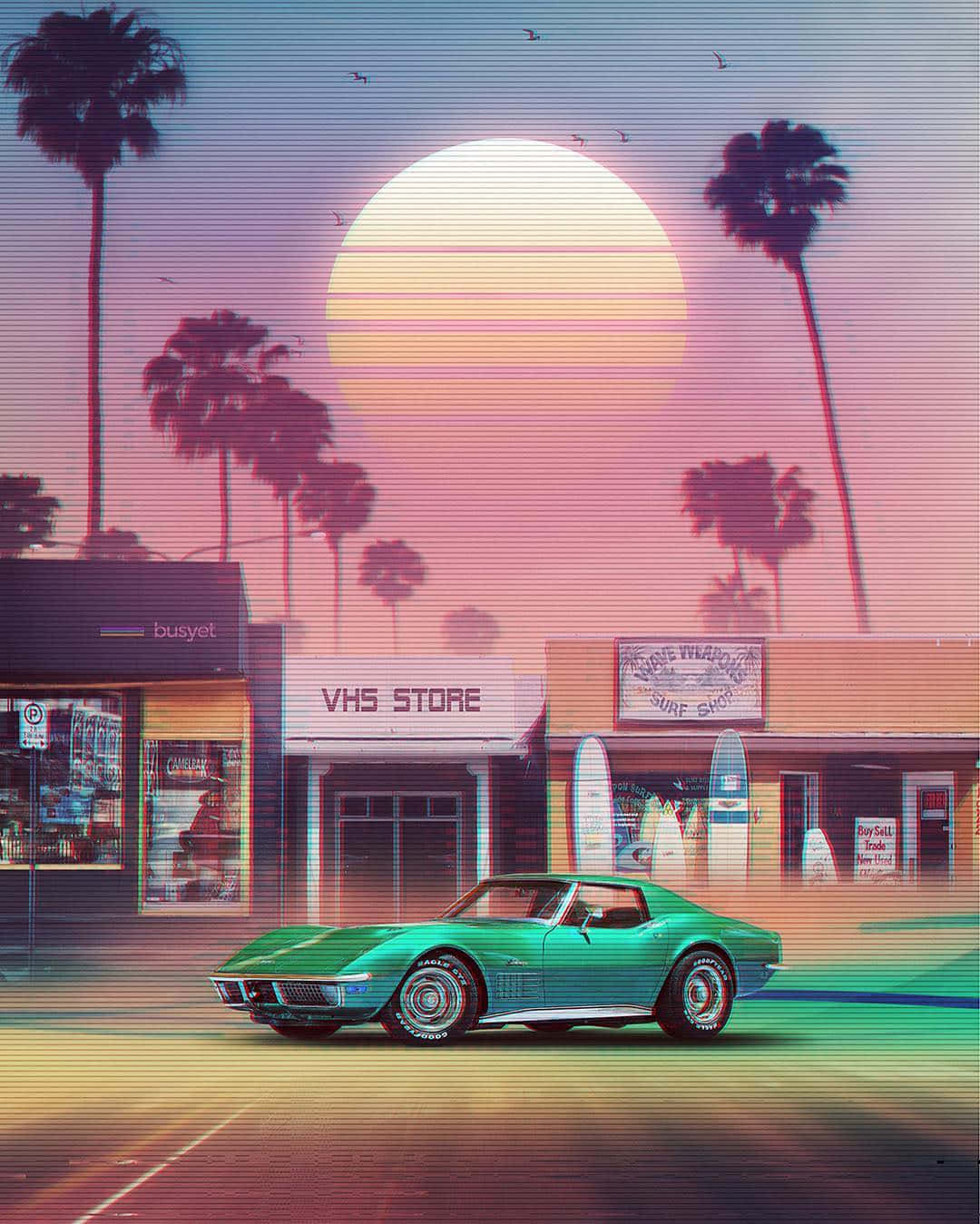 Vaporwave 桌布 壁紙 — 一輛充滿活力的綠色經典跑車在巨大的夕陽、棕櫚樹和鳥兒下，以故障藝術的80年代美學駛過復古商店。