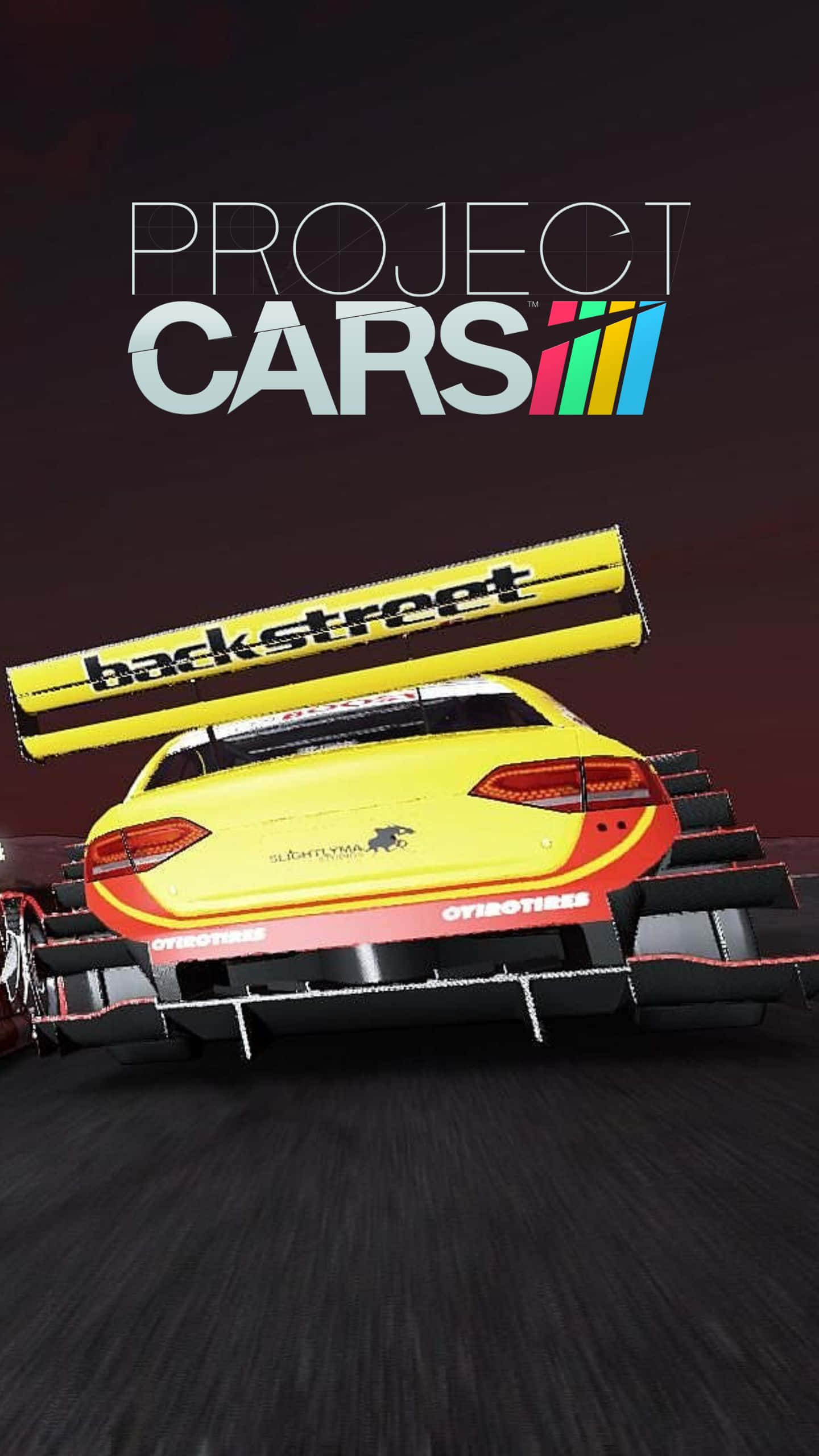 Android Project Cars 桌布 壁紙 — 一輛充滿活力的黃色賽車帶有 'backstreet' 品牌，在深紅色天空下的黑暗賽道上疾馳。