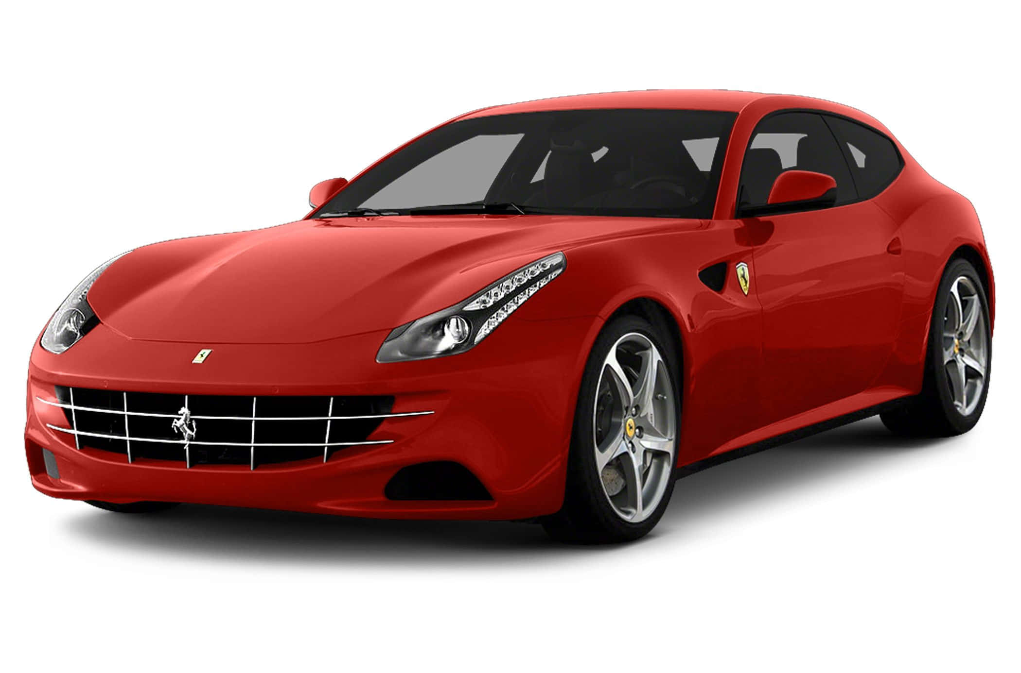Ferrari Ff 桌布 壁紙 — 一輛光澤的紅色法拉利FF跑車，配備銀色輪圈和標誌性的躍馬標誌，在工作室燈光下展示。