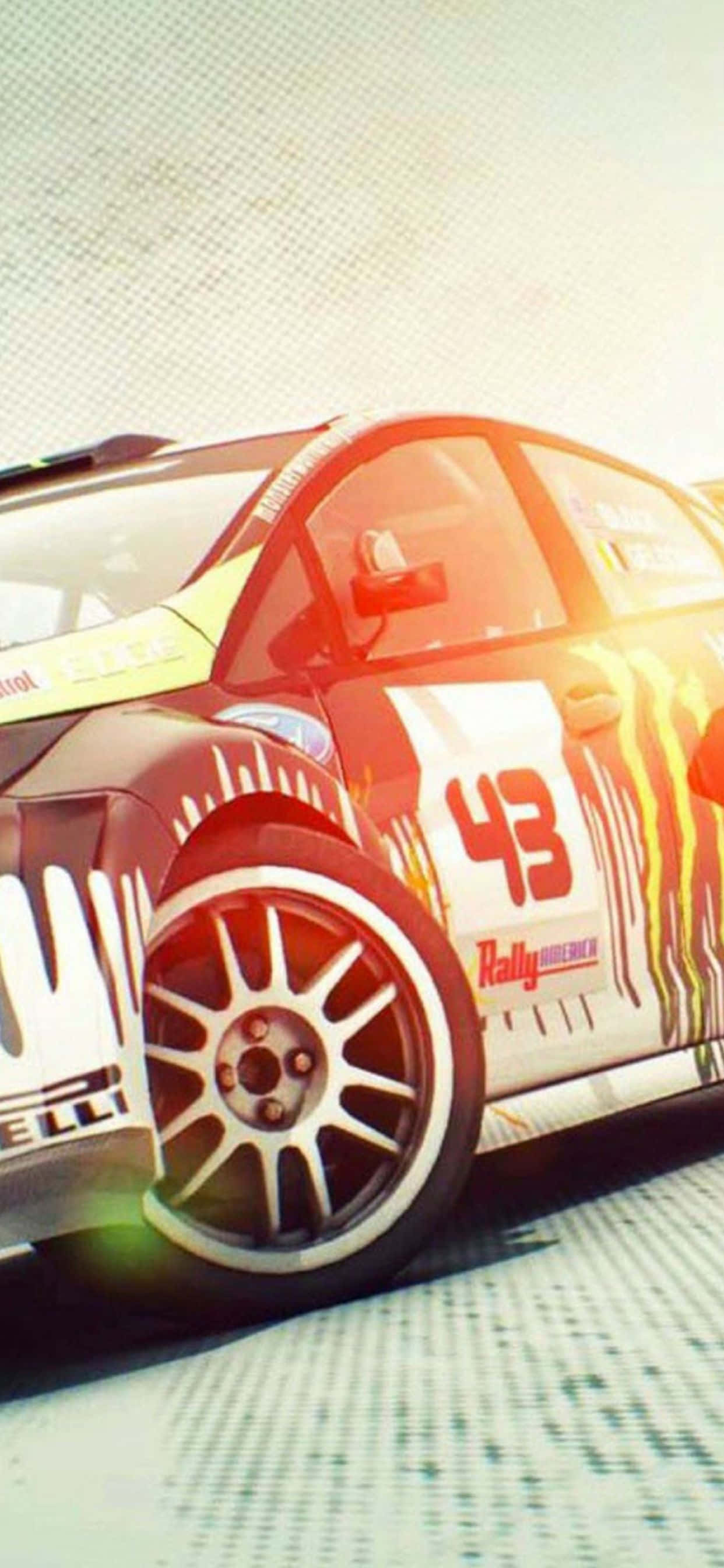 iPhone Xs Max Dirt 3 桌布 壁紙 — 一輛動態拉力賽車，編號43，在陽光普照的紋理賽道上疾馳。