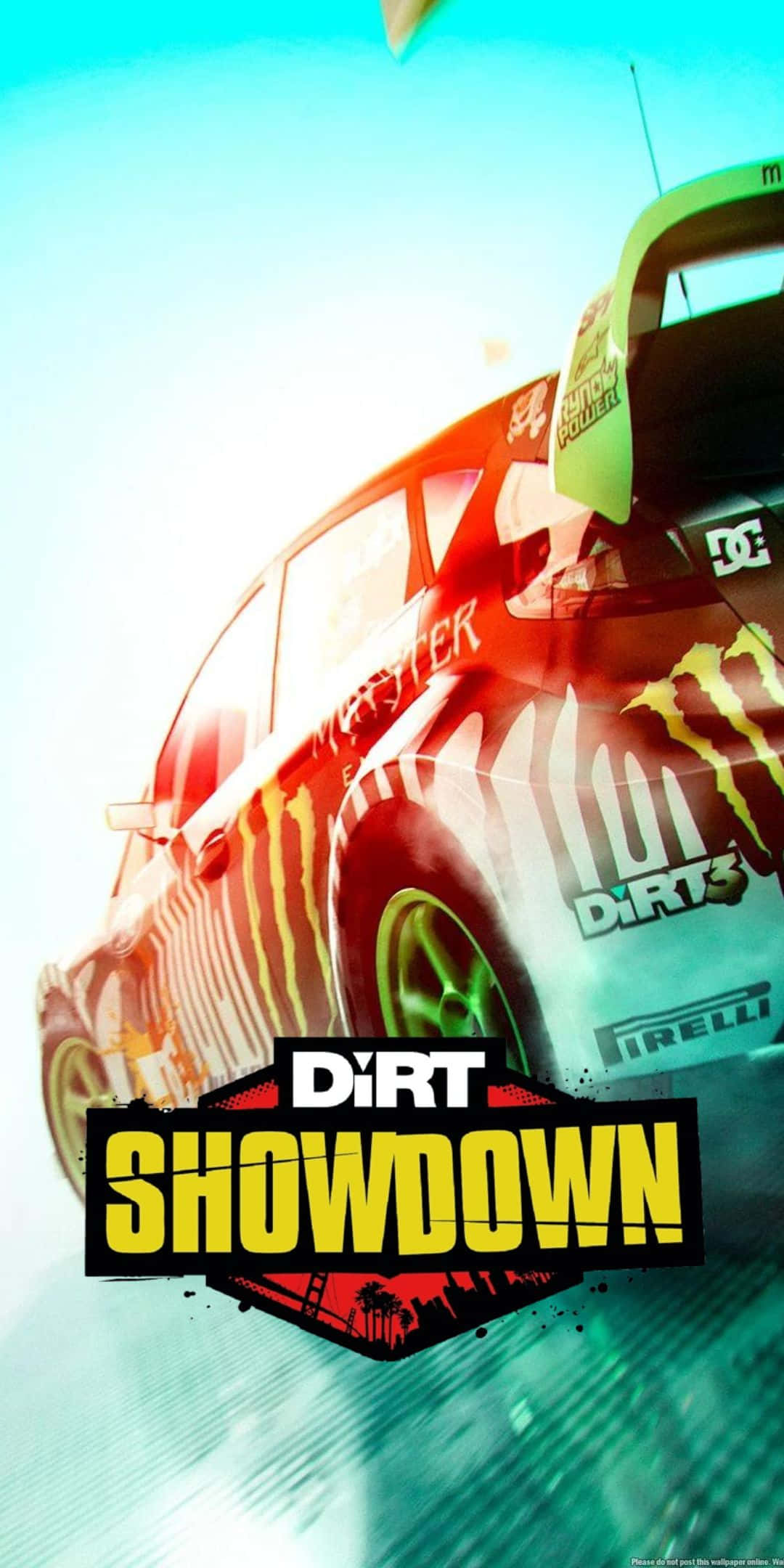 Pixel 3 Dirt Showdown 桌布 壁紙 — 一輛帶有Monster Energy品牌的紅色拉力賽車在明亮的天空下，在模糊的賽道上飛馳的電子遊戲宣傳圖片。