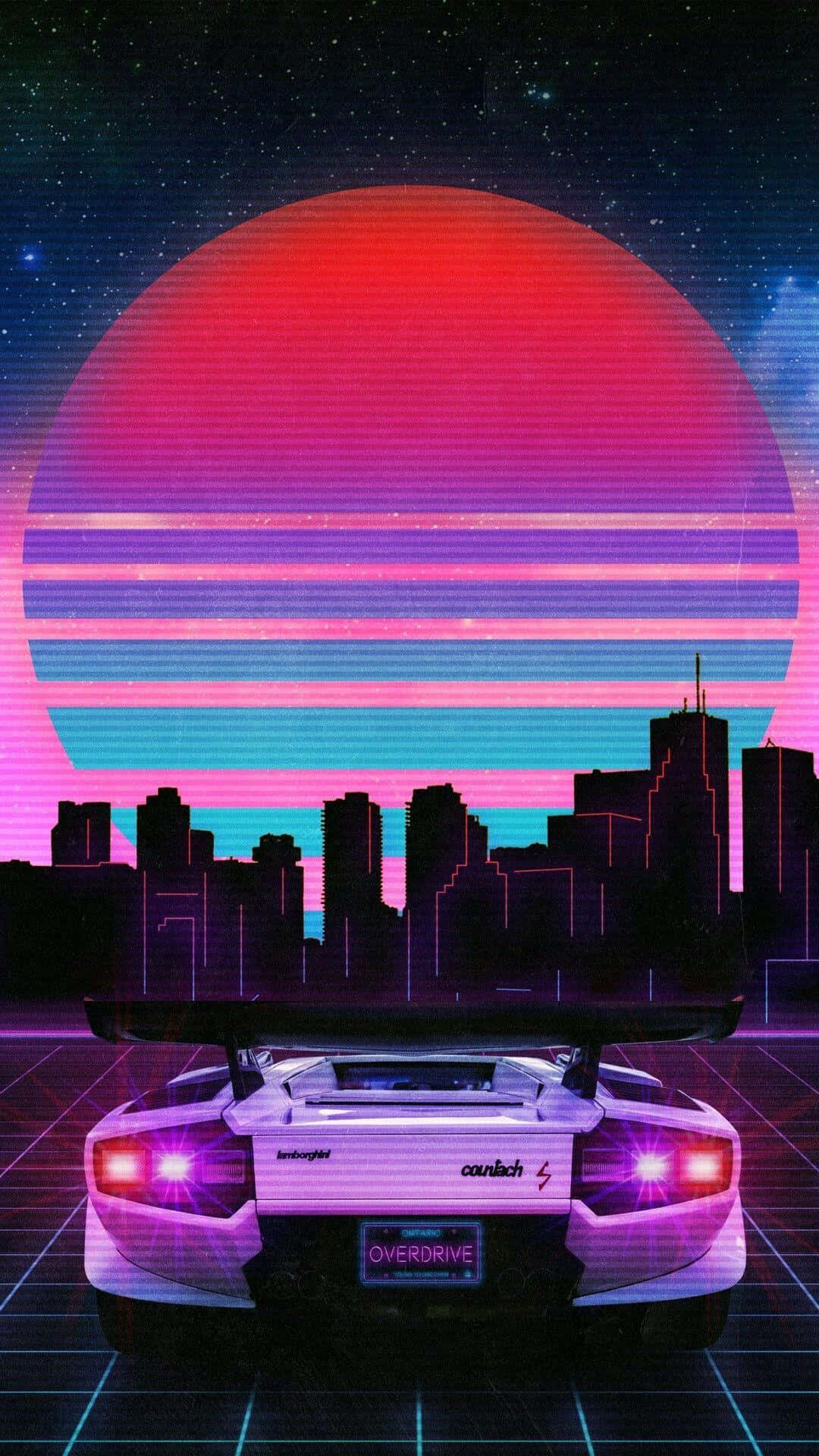 Retro Aesthetic 桌布 壁紙 — 一輛復古未來風格的跑車在巨大像素化夕陽下發光，背景是霓虹城市天際線。