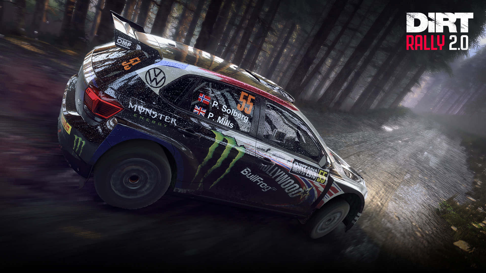 1920x1080 Dirt Rally 桌布 壁紙 — 一輛拉力賽車在昏暗的森林光線下濺起泥濘的森林賽道，擋風玻璃上有雨滴。