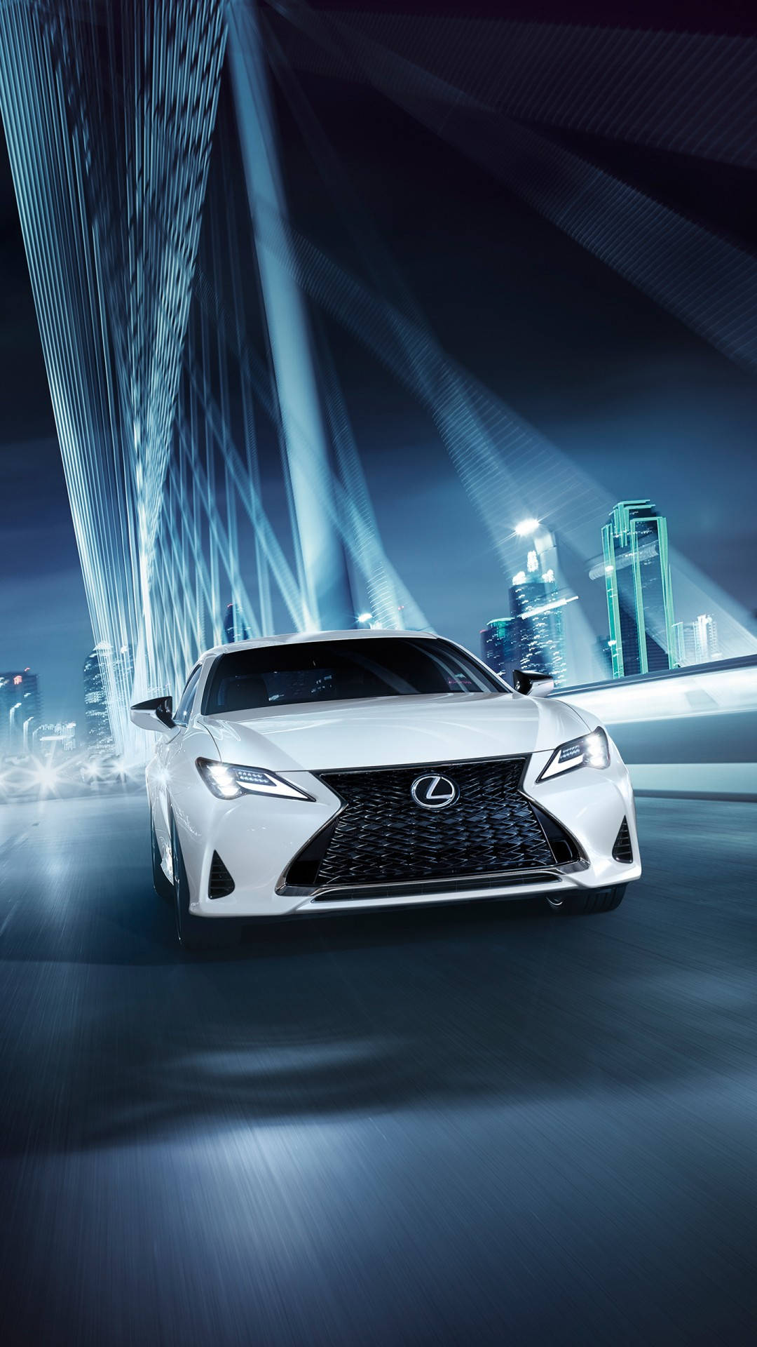 lexus iPhone 桌布 壁紙 — 一輛時尚的白色Lexus跑車在夜晚穿過未來城市景觀，帶有發光的藍色霓虹燈和動態模糊效果。