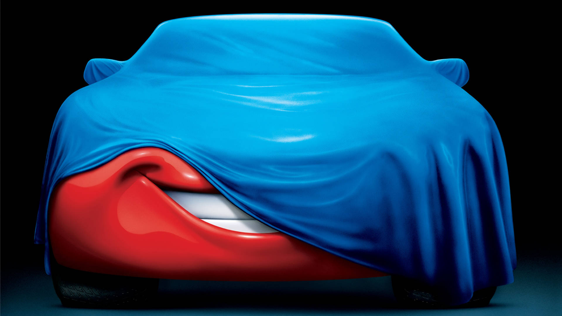 Pixar 桌布 壁紙 — 一輛時尚的紅色汽車，上面披著一塊藍布，露出前面寬闊的露齒笑容。