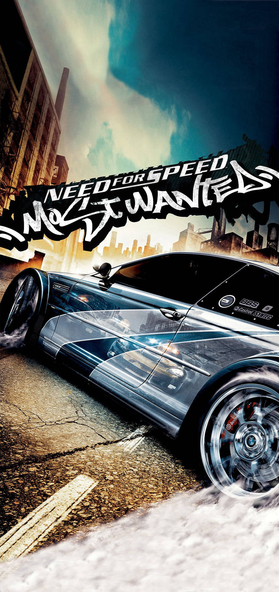 need for speed iPhone 桌布 壁紙 — 一輛時尚的藍色跑車在充滿塗鴉和戲劇性天空的粗糙城市街道上飛馳。
