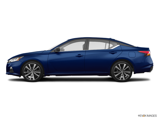 日產 桌布 壁紙 — 一輛時尚的藍色轎車在純白色背景上以側面輪廓展示，帶有微妙的陰影。
