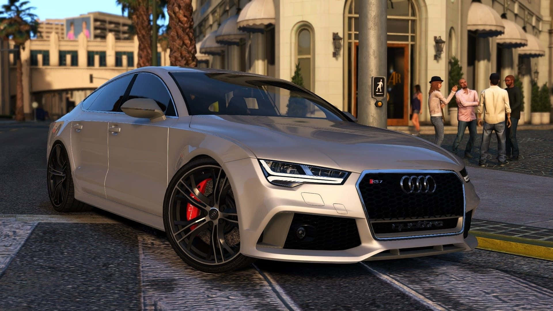 Audi S7 桌布 壁紙 — 一輛時尚的銀色奧迪RS7跑車停放在陽光明媚的城市街道上，附近有棕櫚樹和行人。