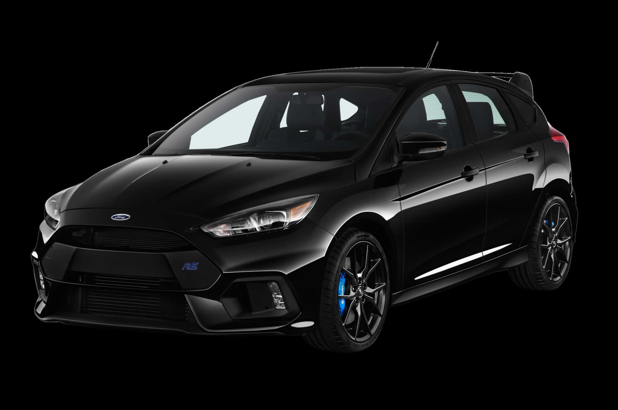 Ford Focus 桌布 壁紙 — 一輛時尚的黑色福特福克斯RS跑車，配備藍色制動卡鉗和光澤飾面，背景為純黑色。