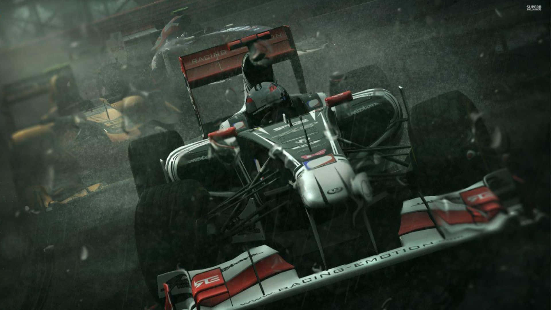 Best Project Cars 2 桌布 壁紙 — 一輛流線型賽車在雨水浸濕的賽道上疾馳，帶有模糊動態和戲劇性燈光。