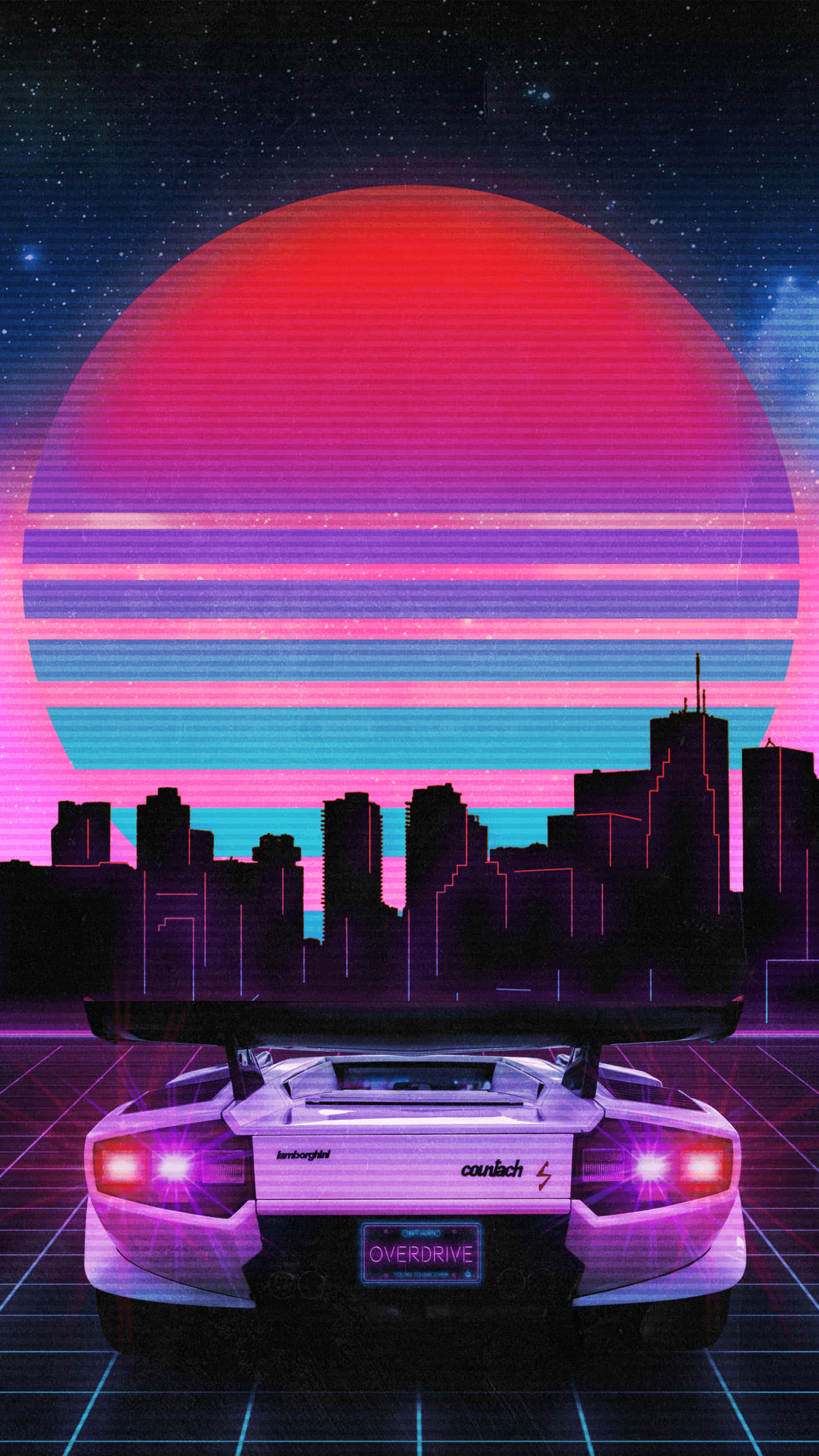 80s iPhone 桌布 壁紙 — 一輛發光的跑車面向一個被霓虹燈浸染的城市天際線，下方是帶有網格線的巨大復古未來主義日落。