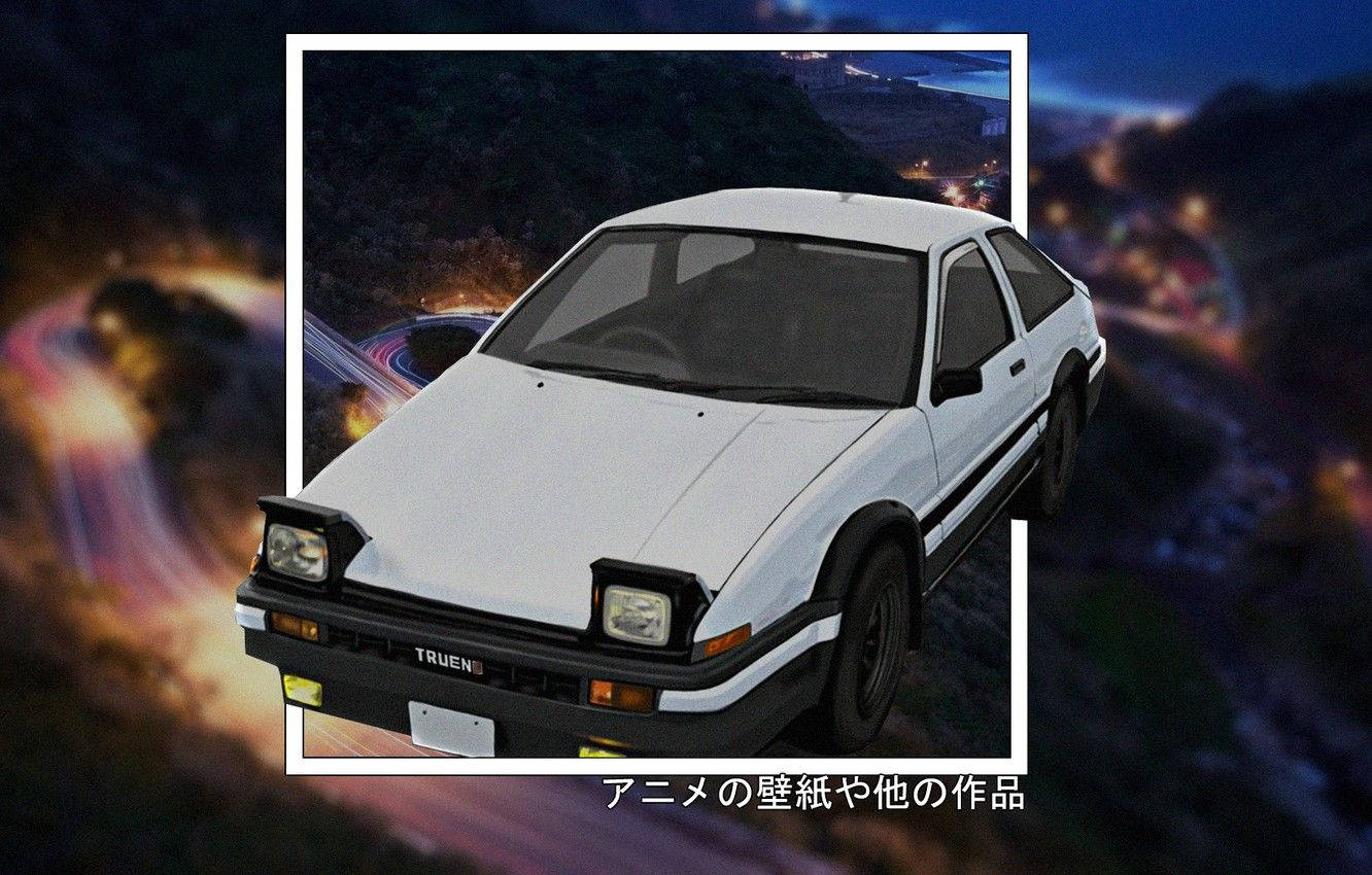 Initial 桌布 壁紙 — 一輛白色AE86 Trueno跑車鑲嵌在白色邊框內，背景是模糊的夜景，帶有發光的燈光和宇宙漩渦。