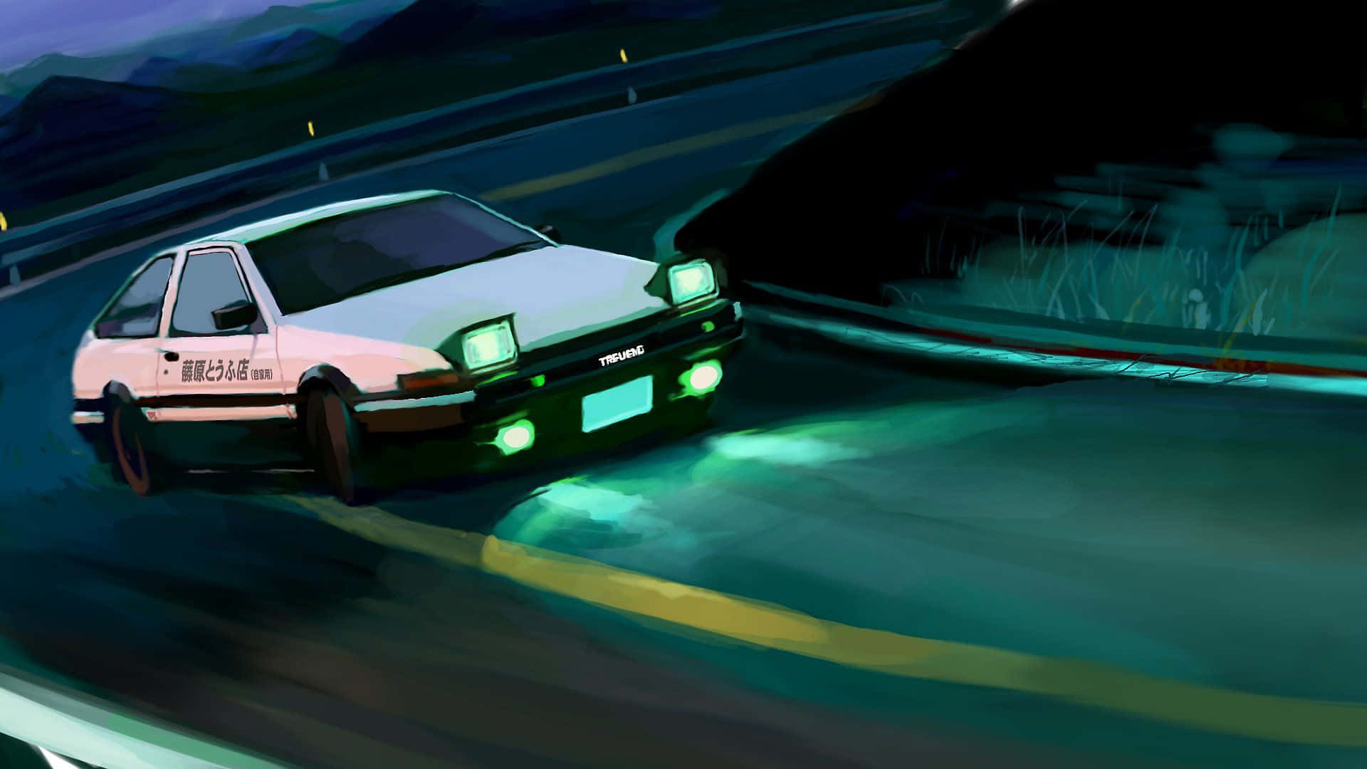 Road 桌布 壁紙 — 一輛白色AE86跑車在漆黑的夜空下，沿著蜿蜒的山路夜間奔馳，發出綠色光芒的車頭燈。