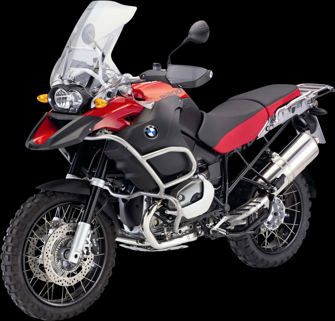 Bike HD 桌布 壁紙 — 一輛紅色和黑色的BMW R1200GS冒險摩托車，配備銀色排氣管和透明擋風玻璃，立在純黑色背景前。