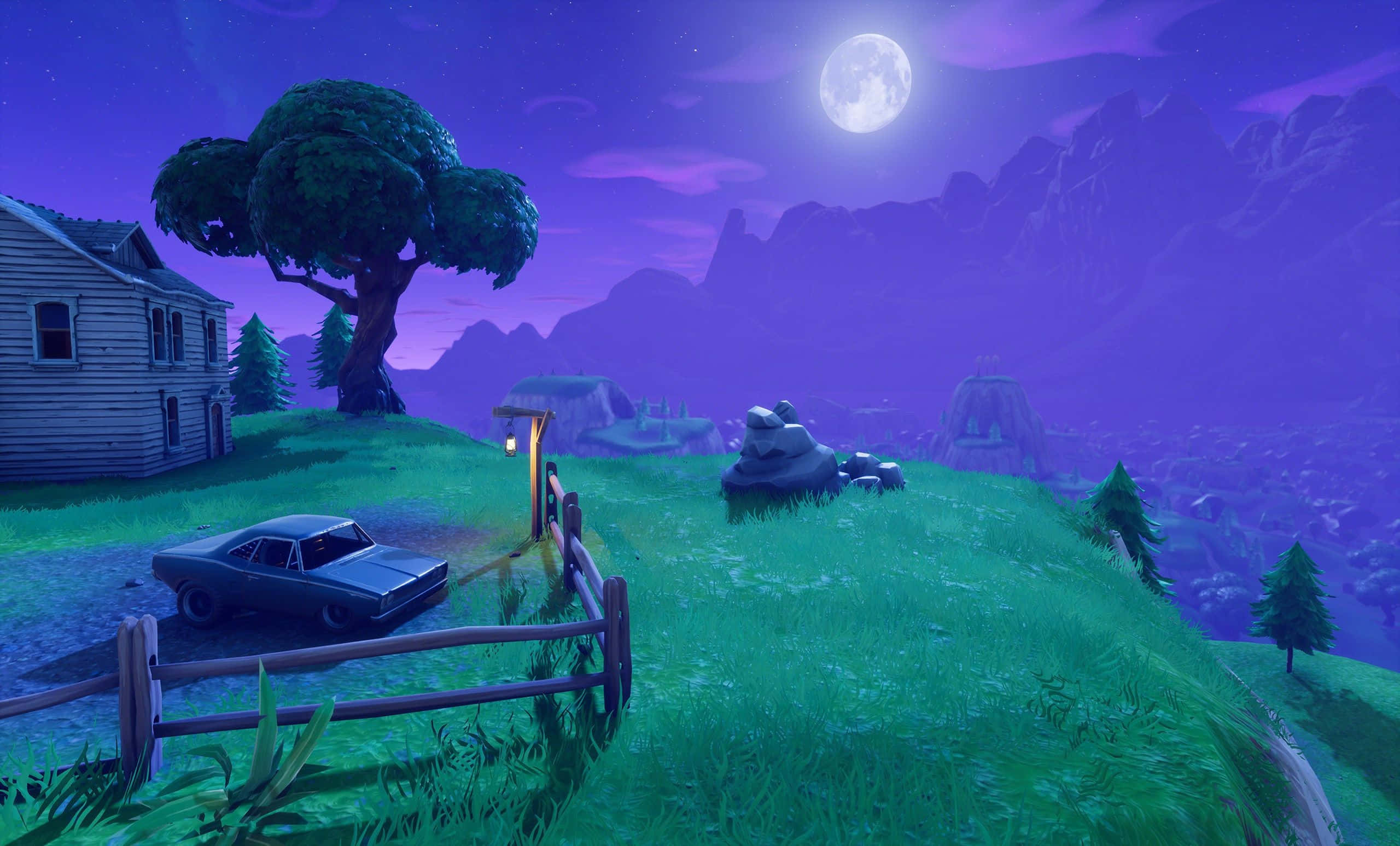Fortnite Battle Royale 桌布 壁紙 — 一輛老爺車停放在木柵欄旁，旁邊是一間房子，上方是閃耀的滿月，背景是紫色調的山谷。