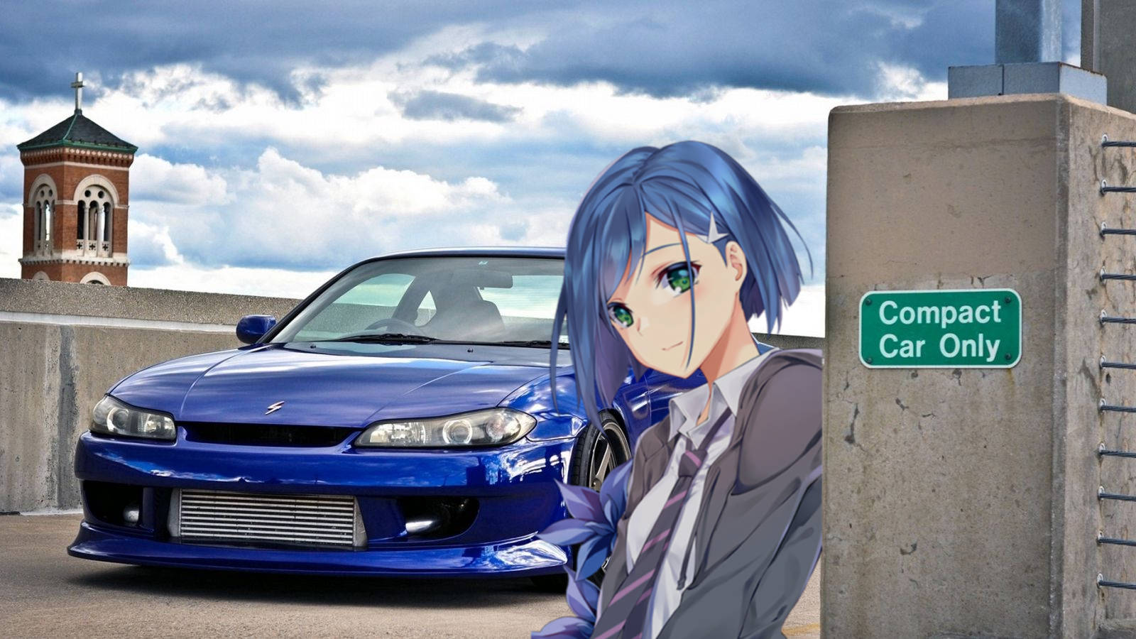 動漫女孩 桌布 壁紙 — 一輛藍色跑車停泊在身穿校服的動漫女孩旁邊，教堂塔樓附近，天空多雲。